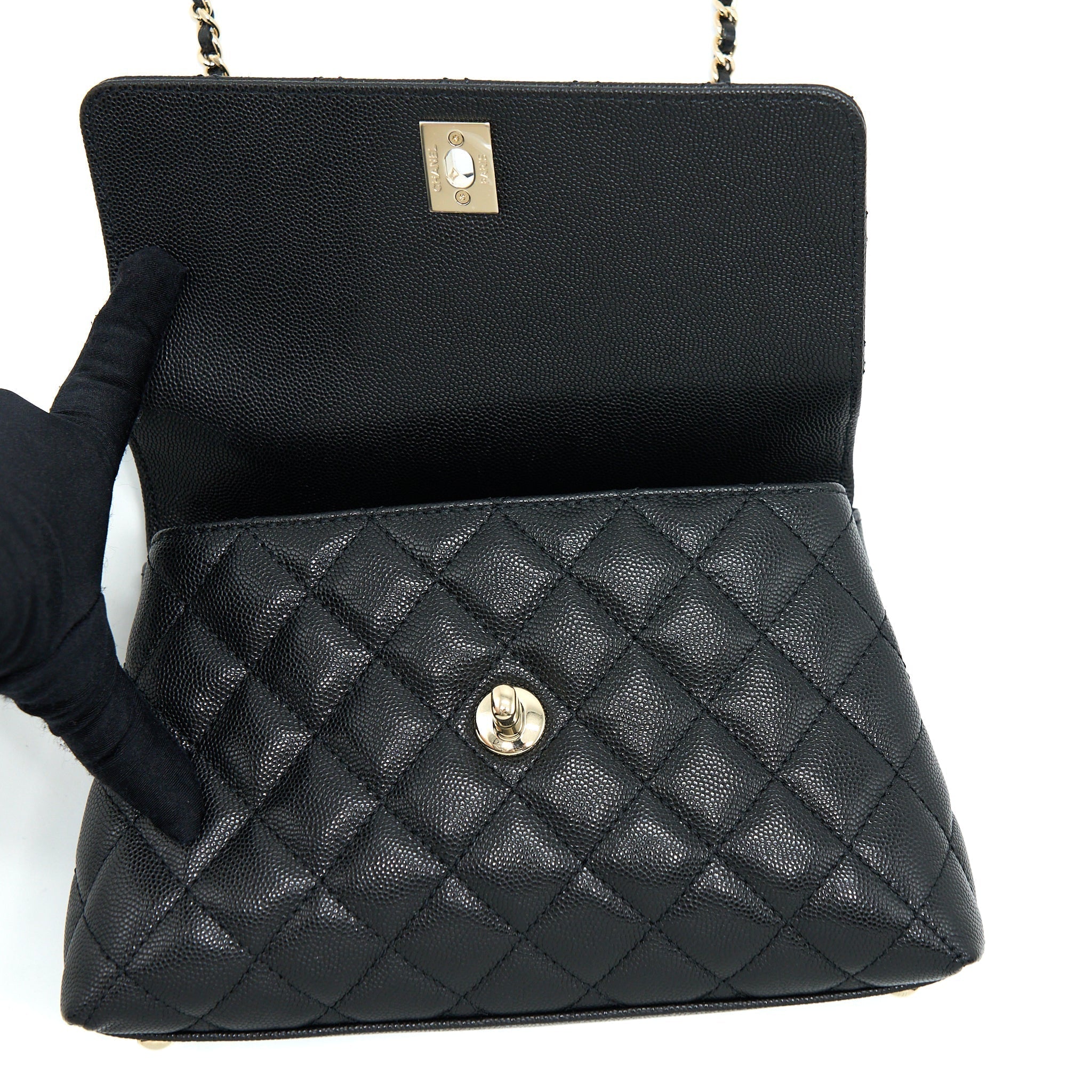 chanel-small-coco-handle-caviar-black-lghw-microchip-3