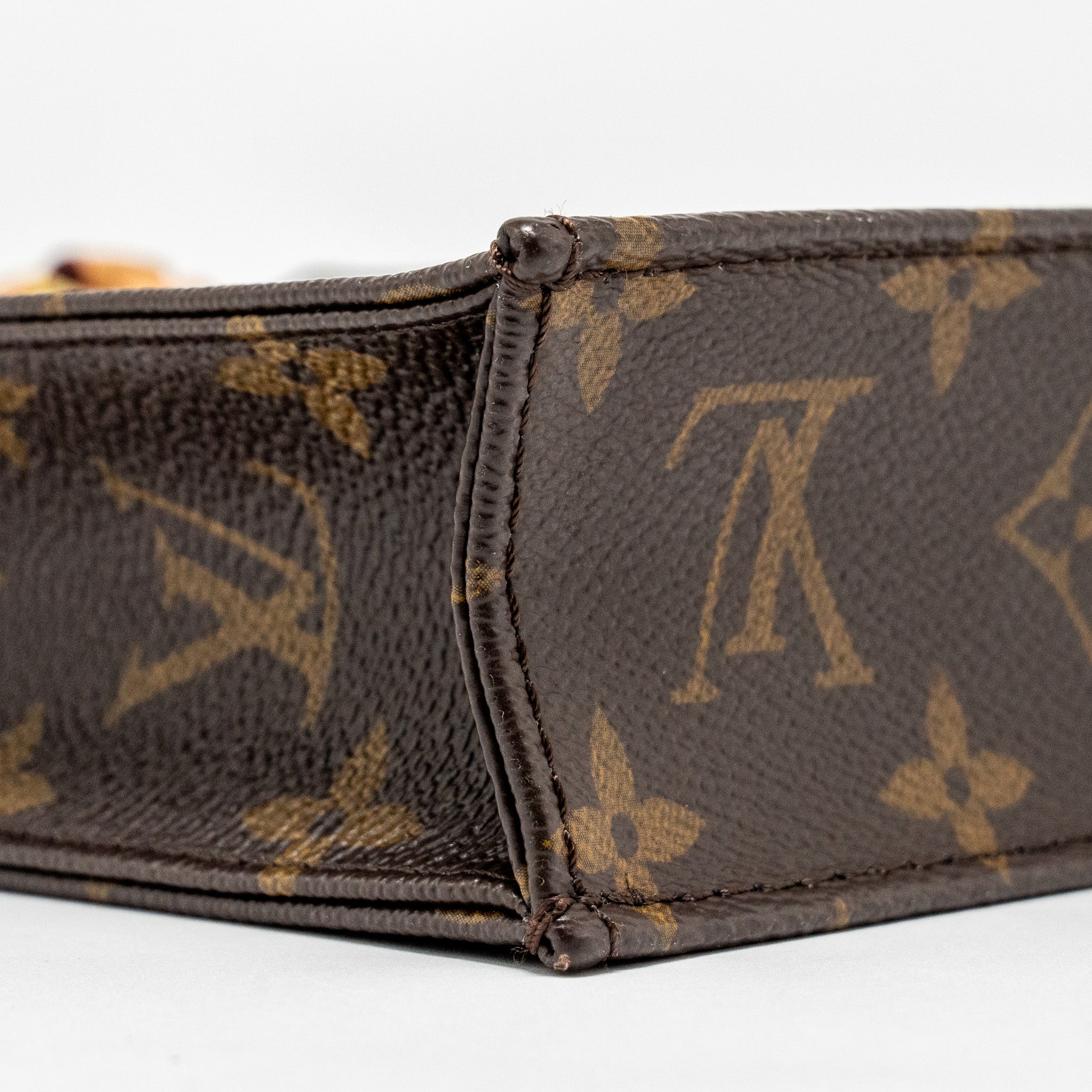 louis-vuitton-petit-sac-plat-monogram-canvas-ghw-14
