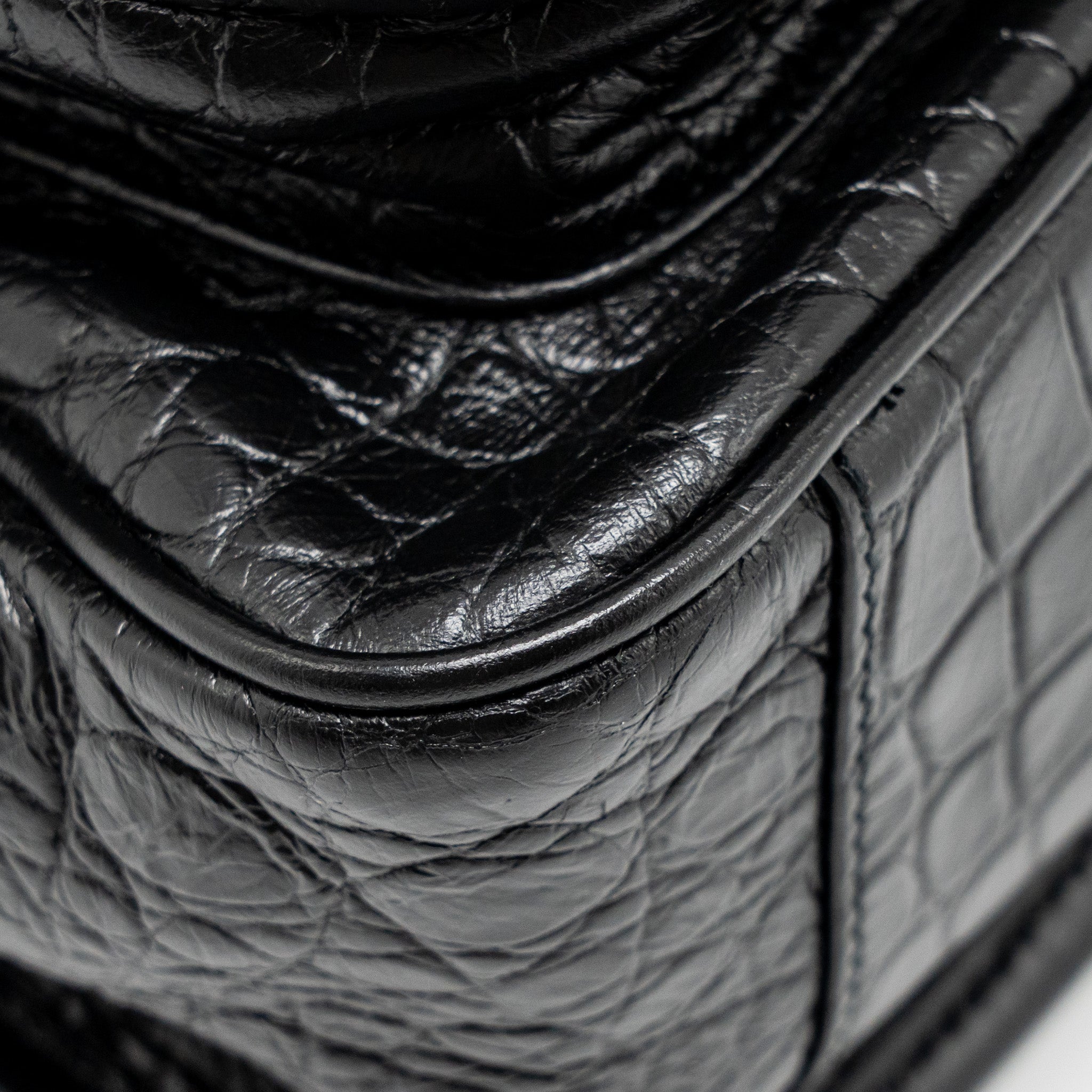 saint-laurent-ysl-medium-niki-bag-crocodile-embossed-black-calfskin-black-hardware-1