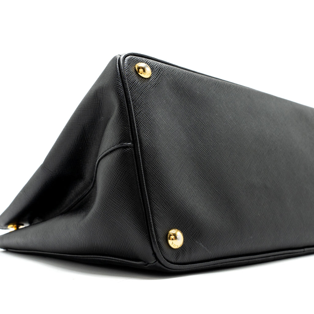 prada-large-tote-bag-saffiano-calfskin-black-ghw