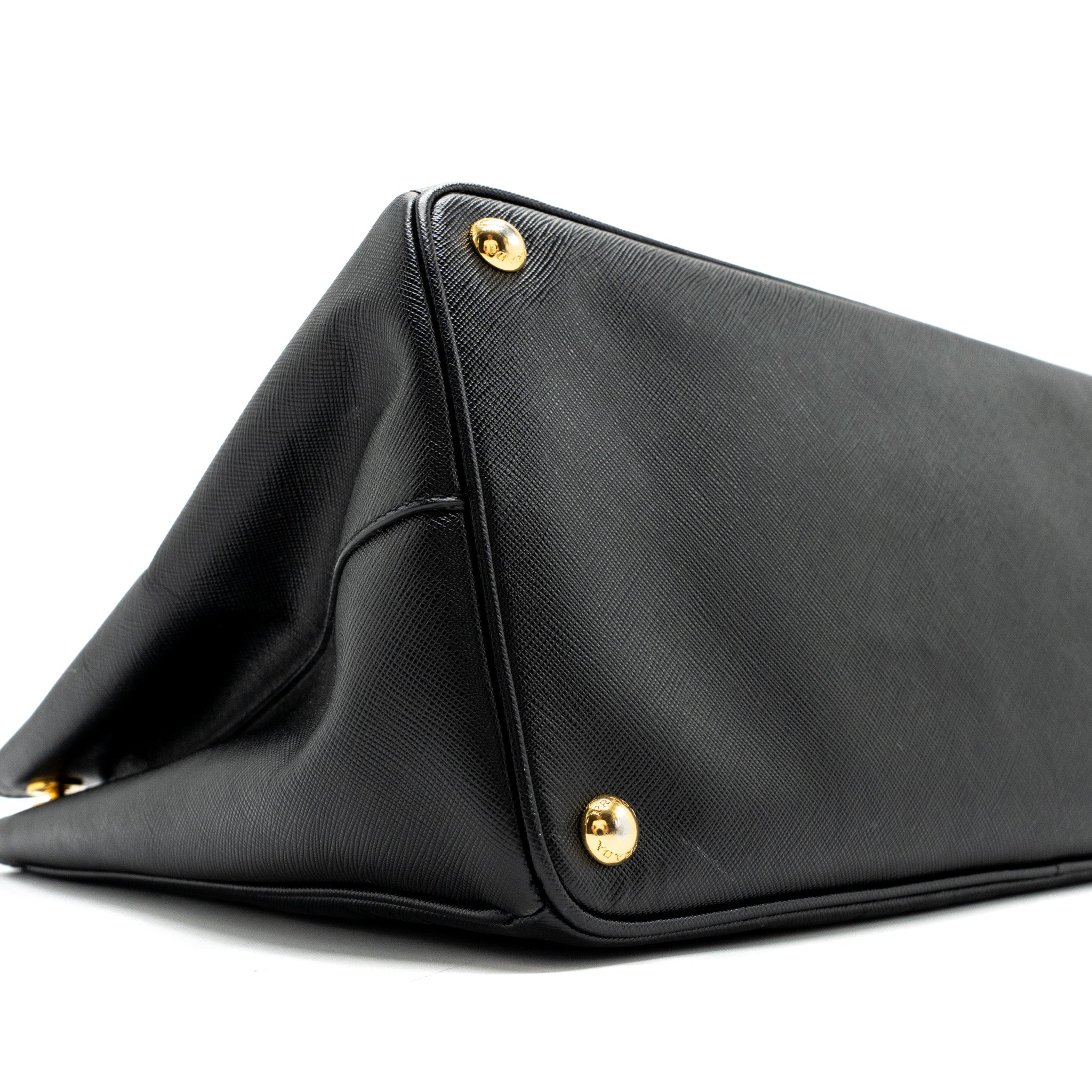 prada-large-tote-bag-saffiano-calfskin-black-ghw