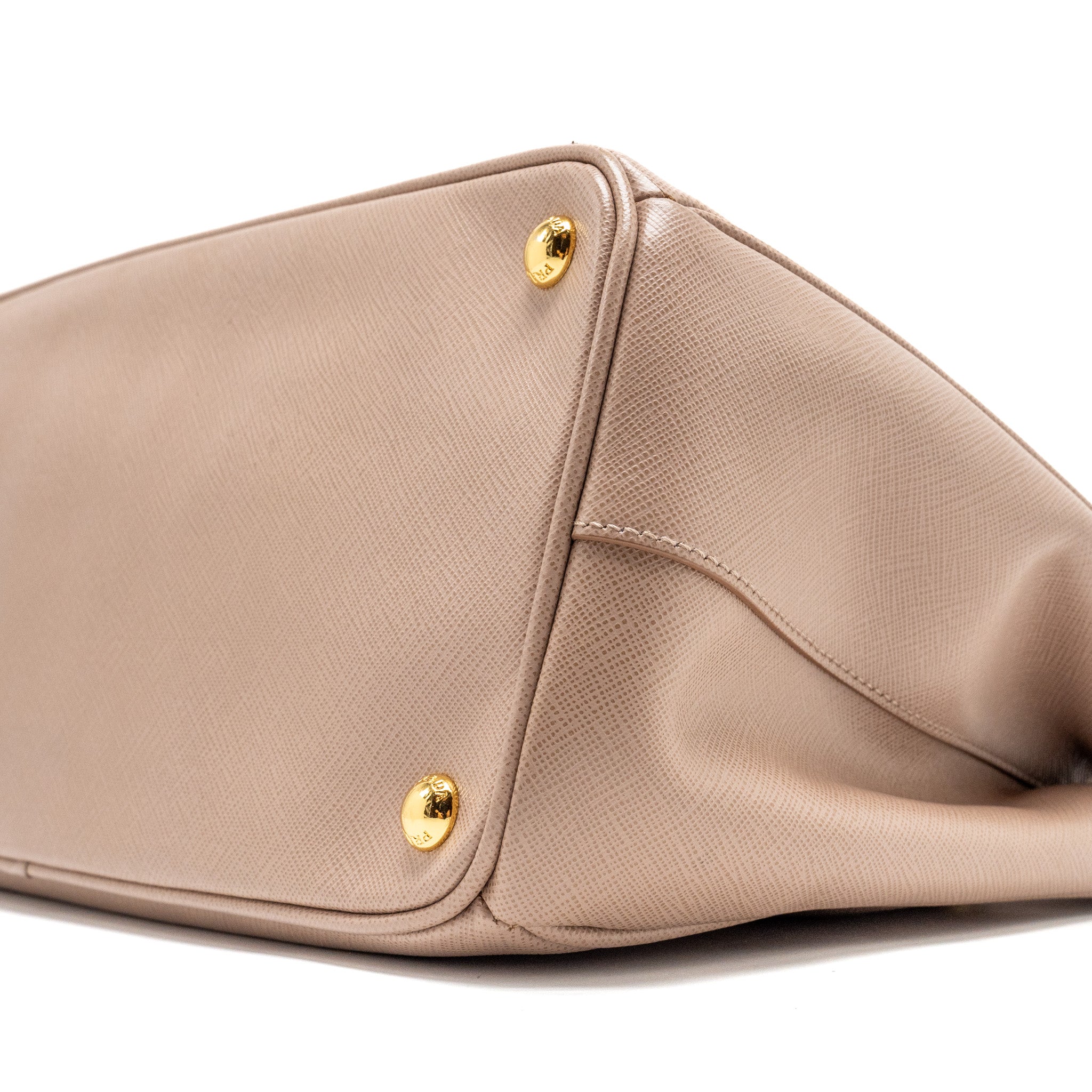 prada-fuoco-saffiano-lux-leather-medium-double-zip-tote-light-pink-ghw