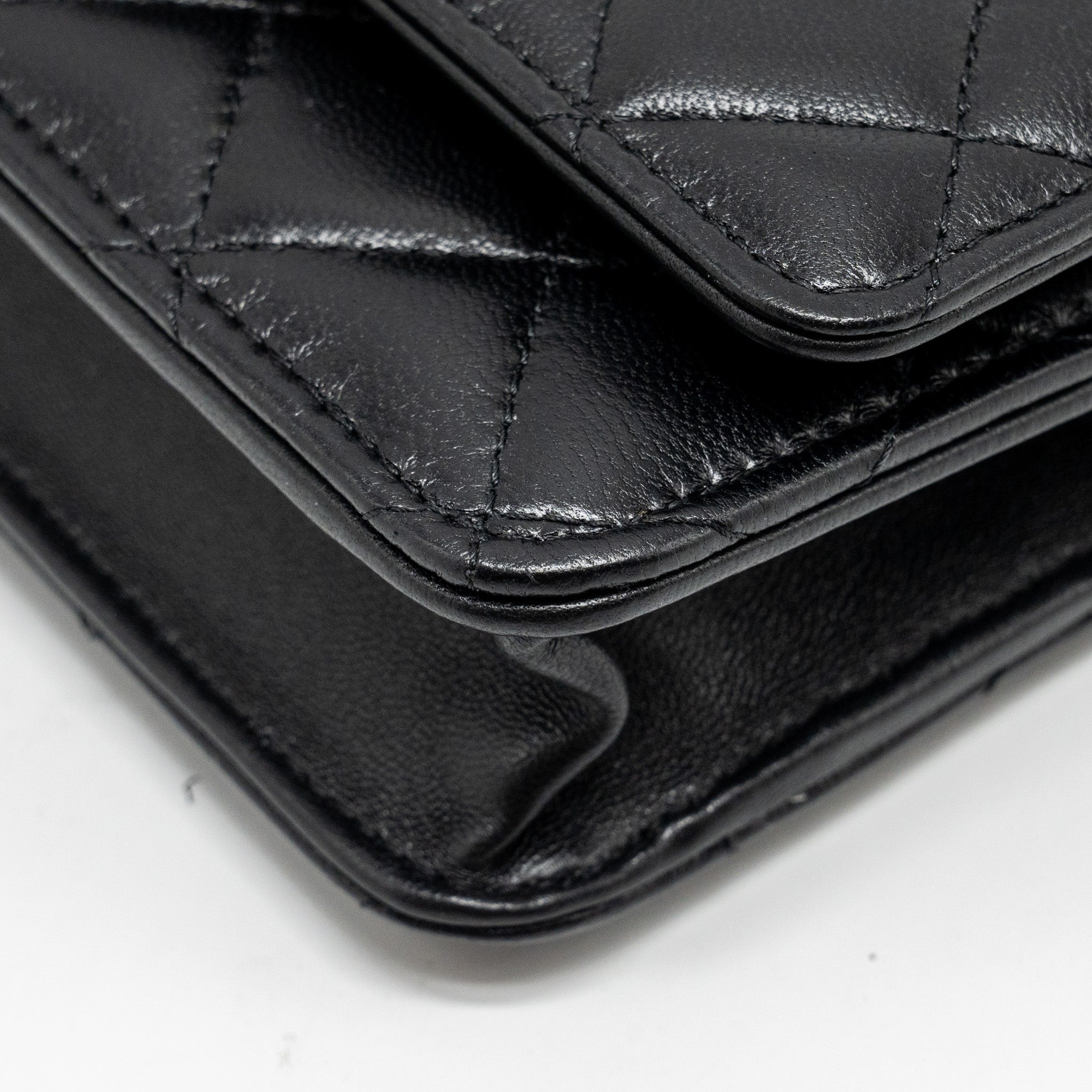 chanel-pearl-detailed-top-handel-wallet-on-chain-lambskin-black-lghw-microchip