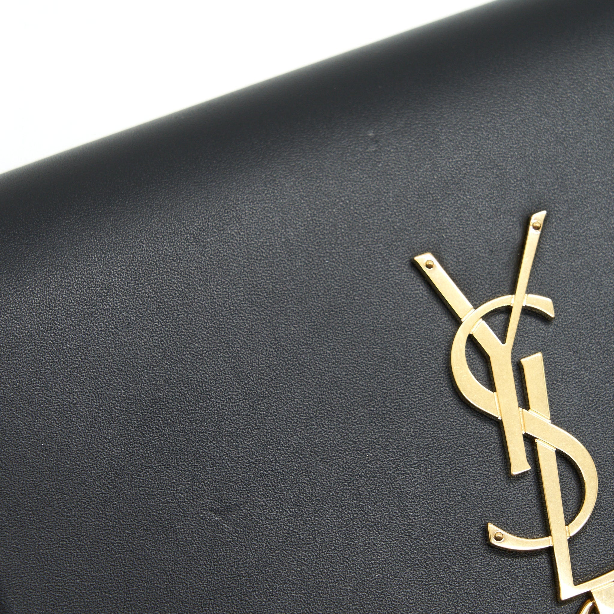 saint-lauren-small-kate-tassel-bag-black-ghw