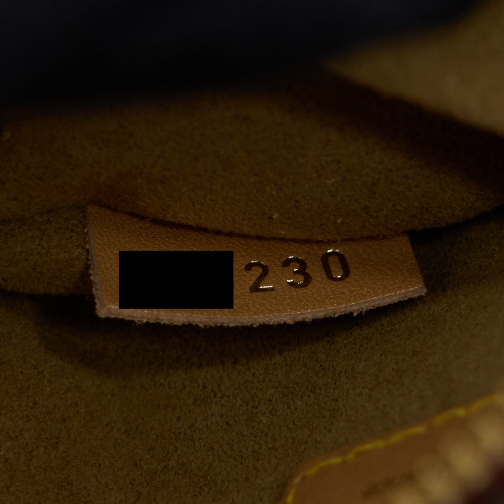 louis-vuitton-boite-chapeau-souple-pm-monogram-canvas-ghw