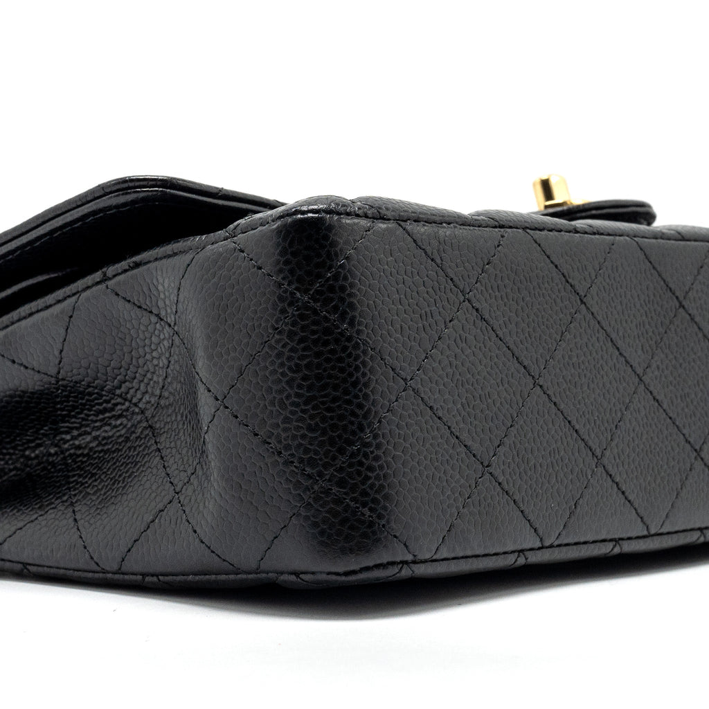 chanel-23p-coco-love-flap-bag-caviar-black-ghwmicrochip-2
