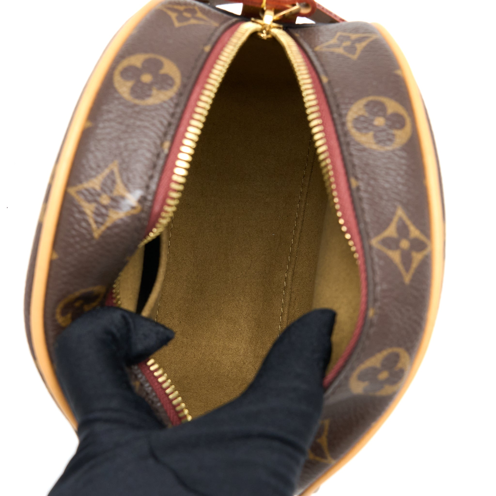 louis-vuitton-boite-chapeau-souple-pm-monogram-canvas-ghw