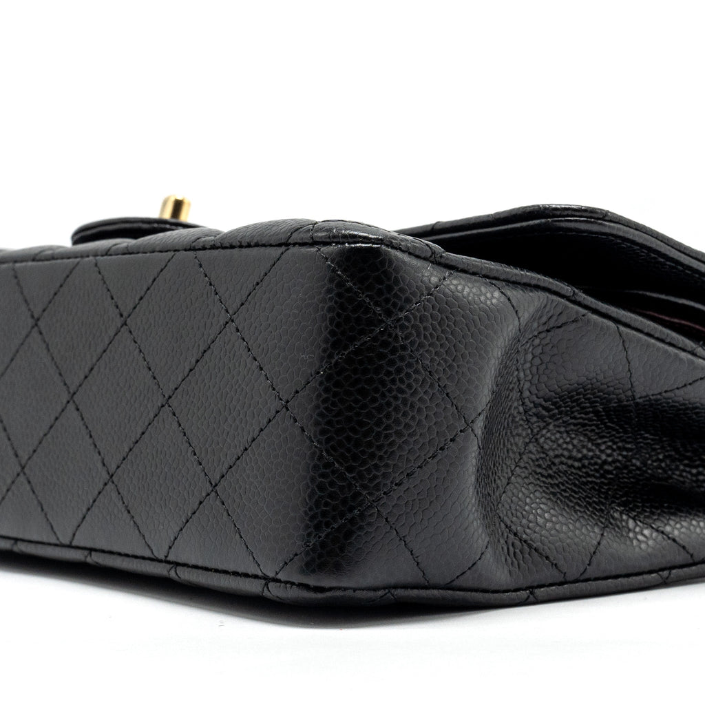 chanel-23p-coco-love-flap-bag-caviar-black-ghwmicrochip-2