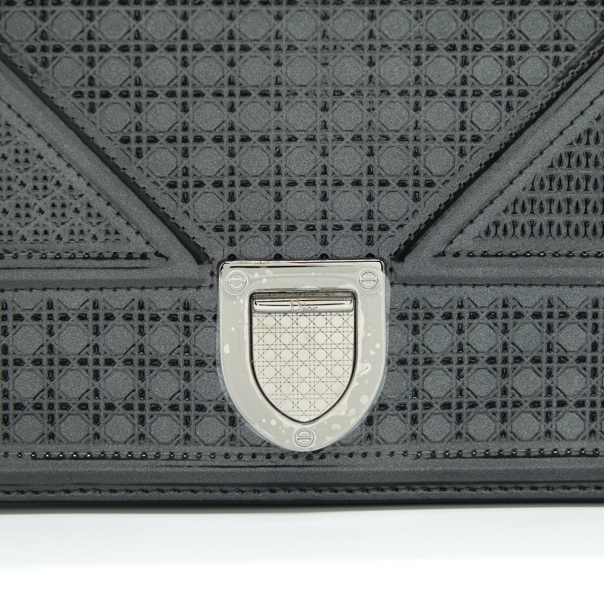dior-diorama-wallet-on-chain-metallic-black-shw