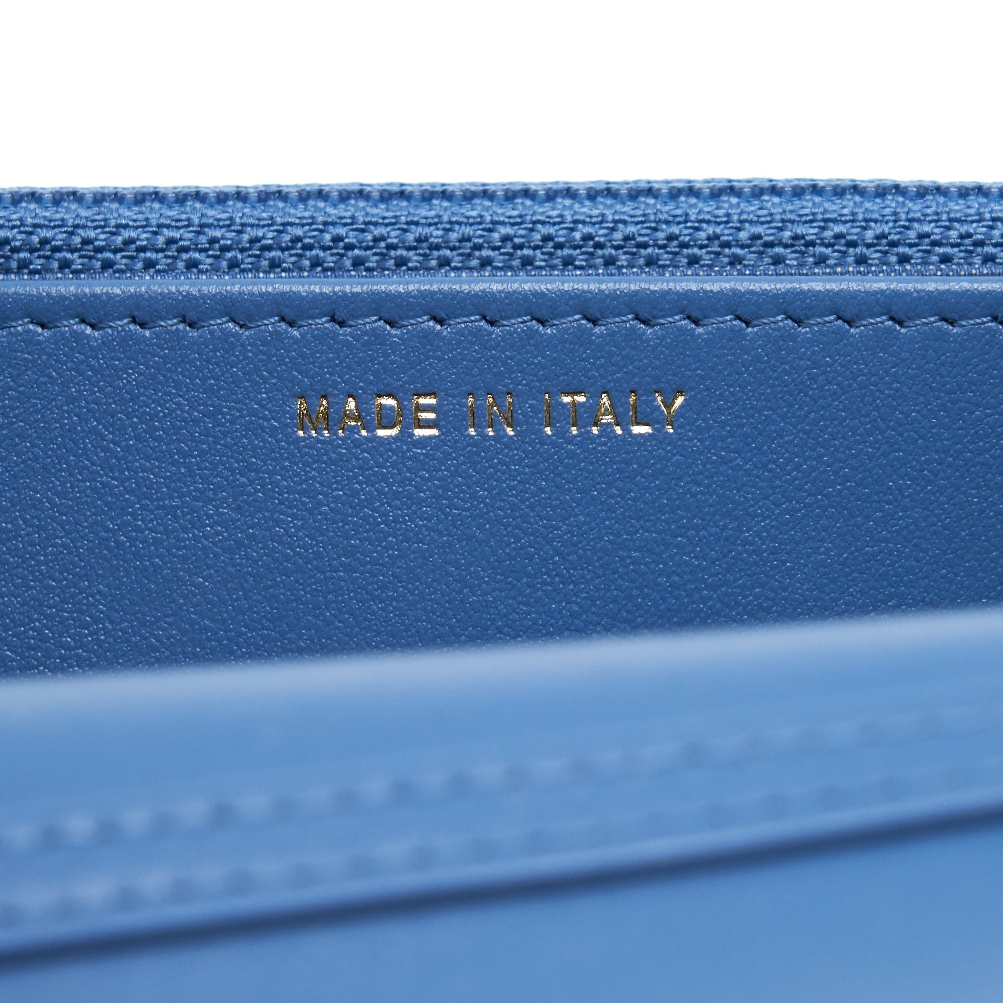 chanel-22c-pearl-crush-denim-wallet-on-chain-ghw