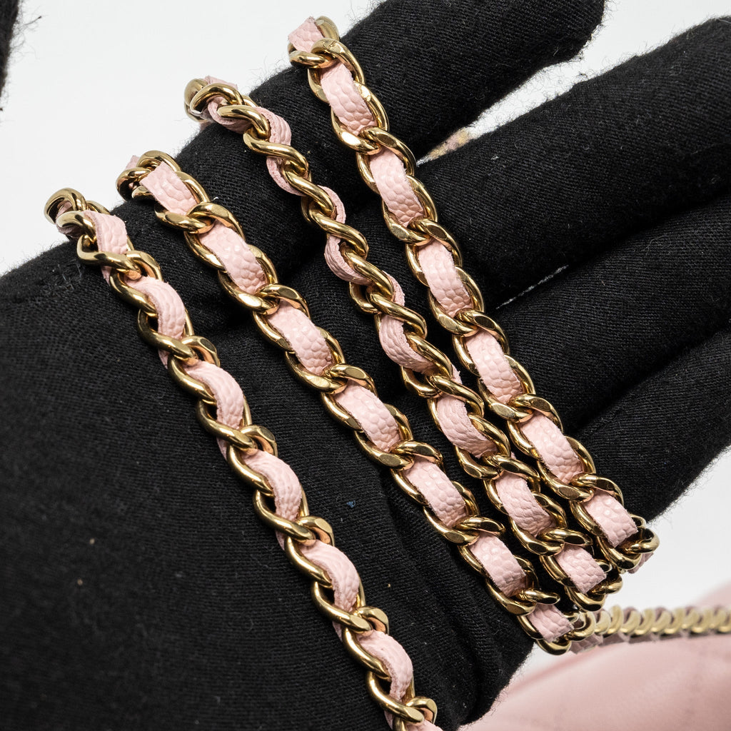 chanel-classic-wallet-on-chain-caviar-light-pink-lghwmicrochip