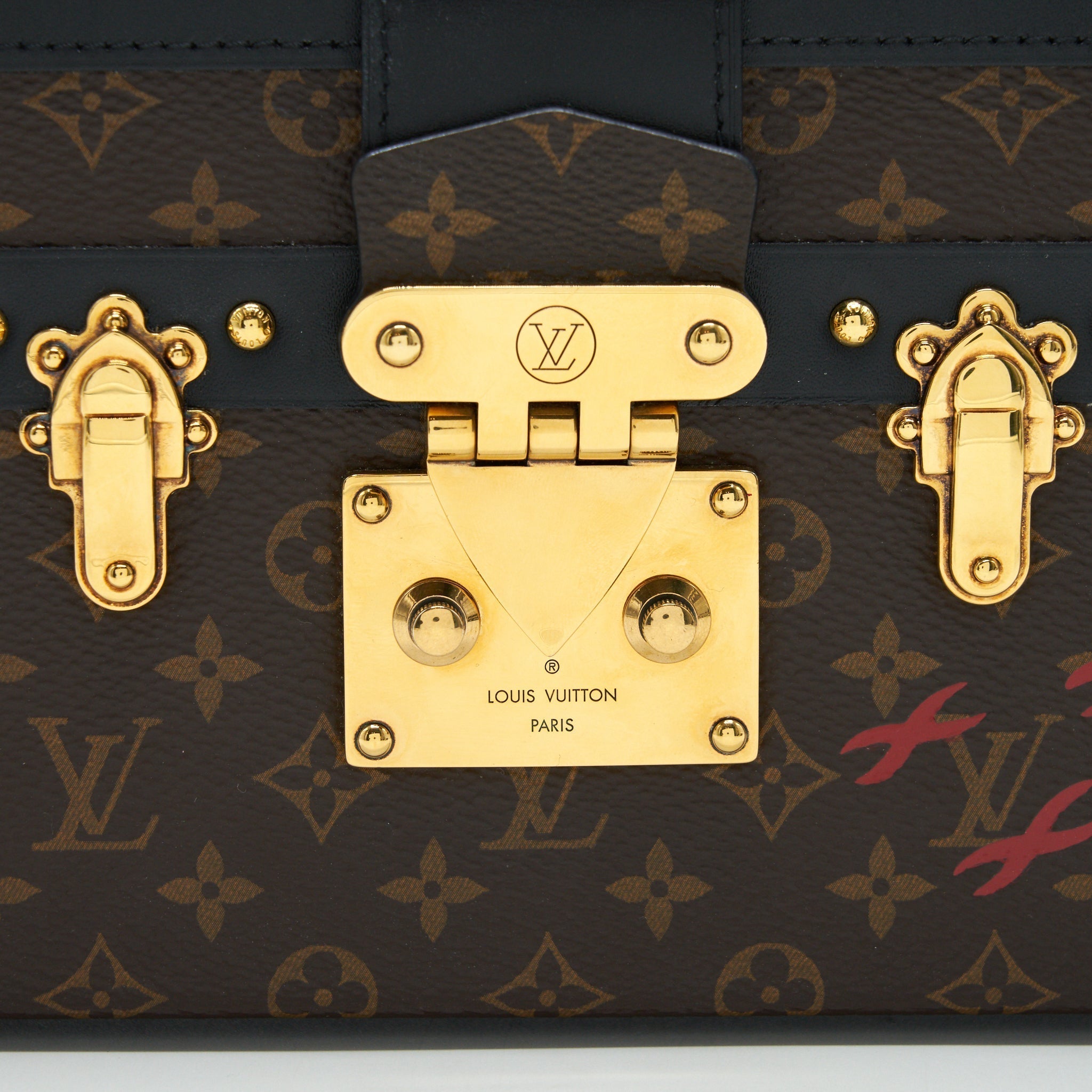 louis-vuitton-petite-malle-year-2019-monogram-canvas