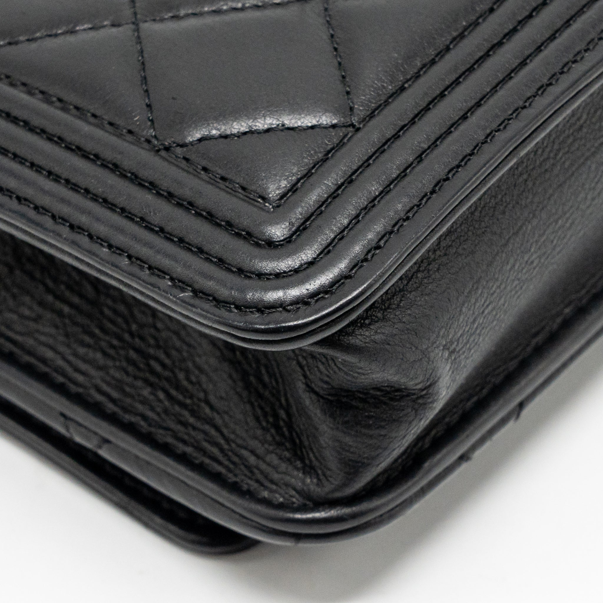 chanel-black-10