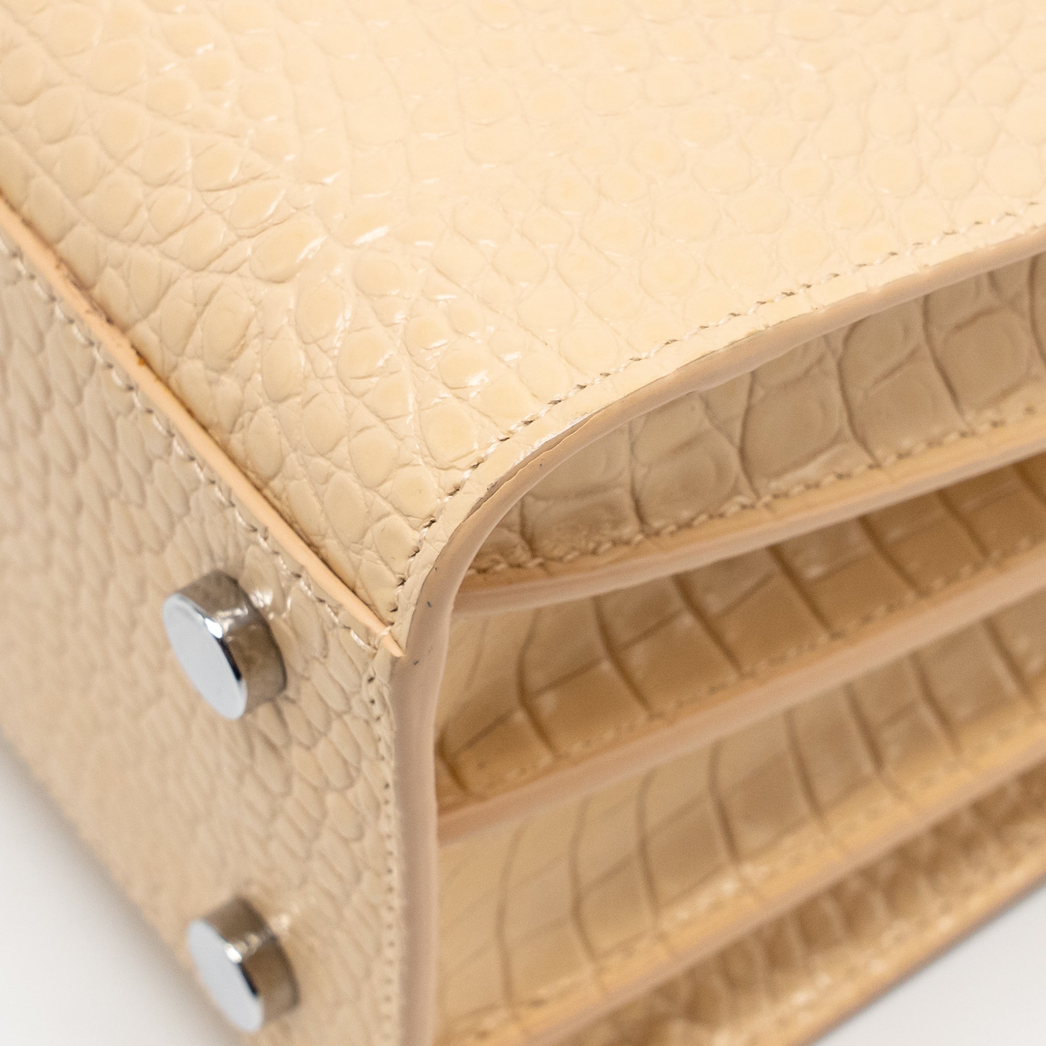 saint-laurent-sac-de-jour-tote-croc-embossed-calfskin-beige-shw