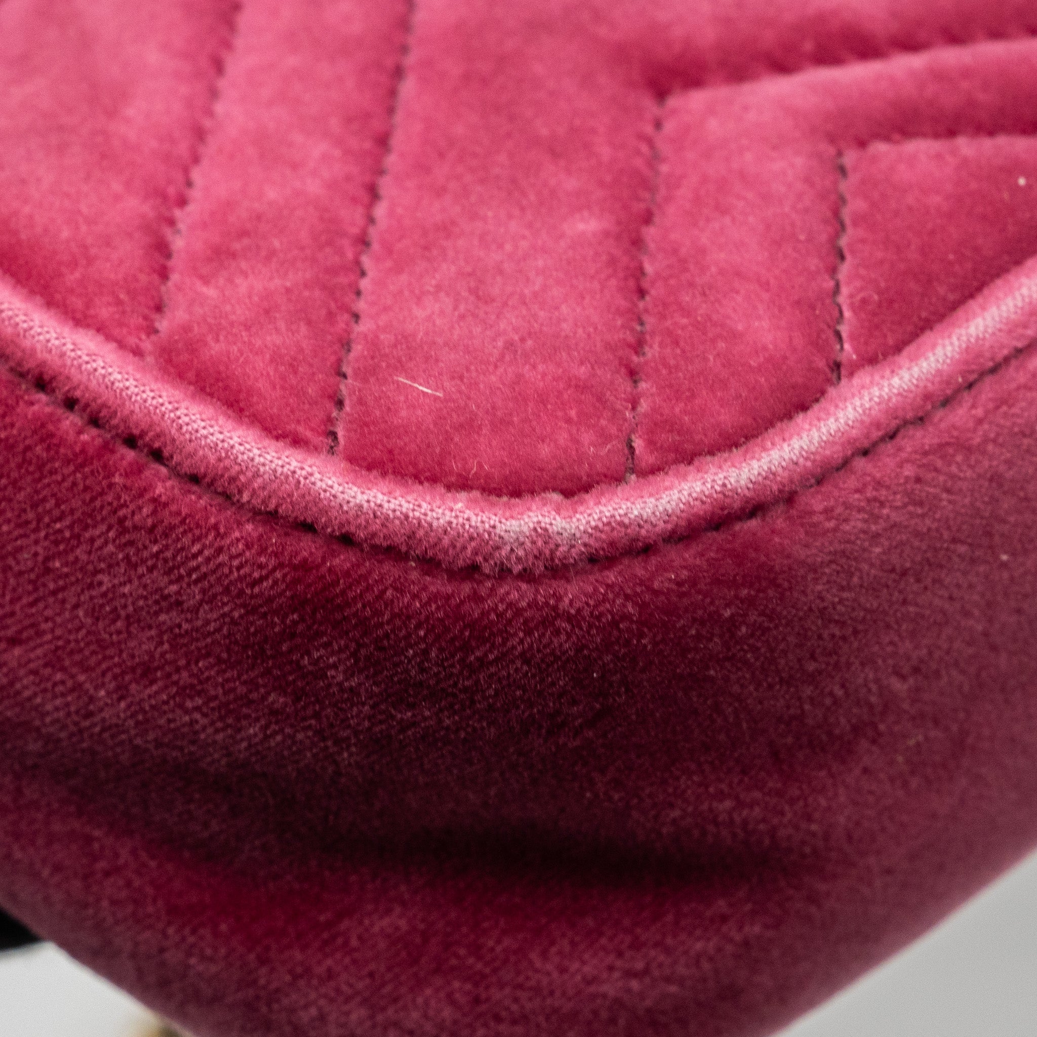 gucci-small-gg-marmont-shoulder-bag-velvet-pink-ghw-copy