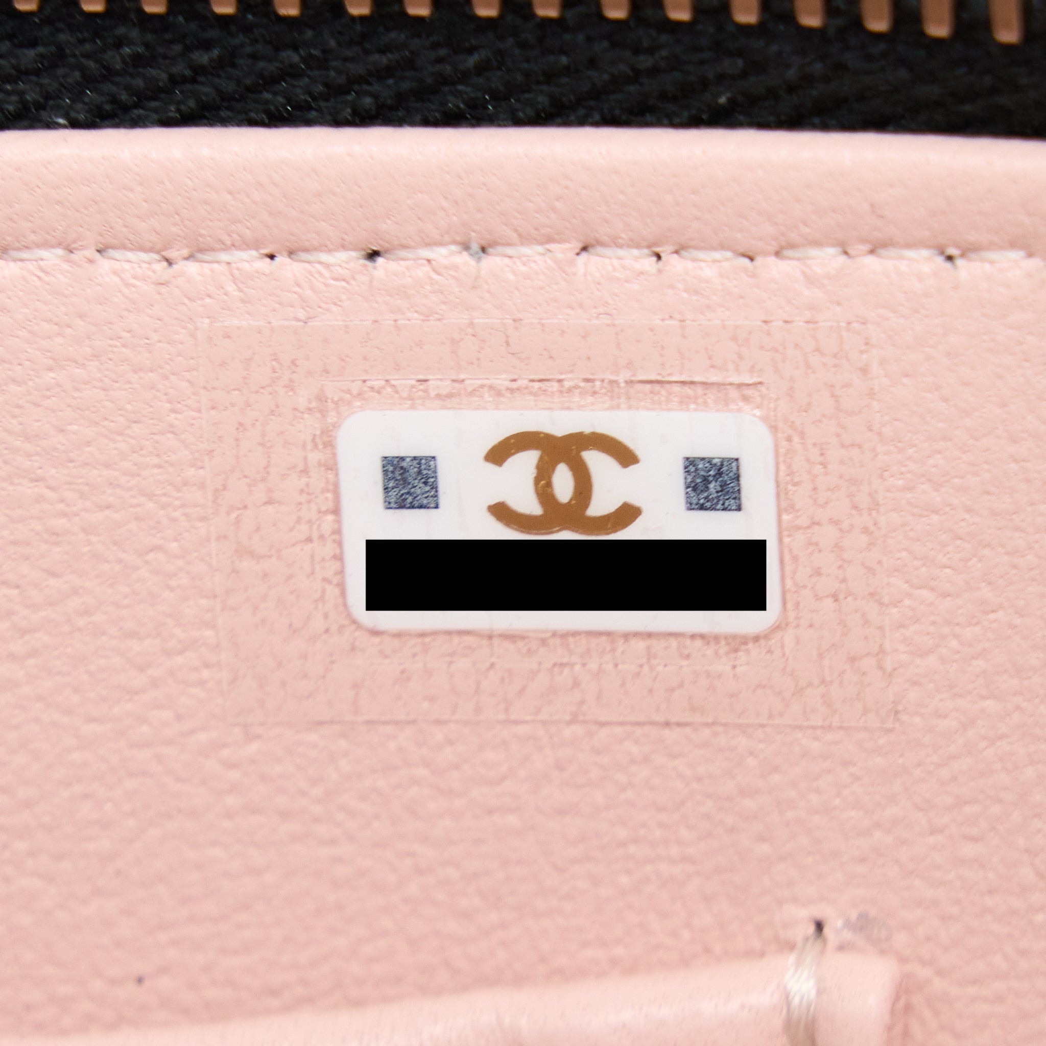 chanel-vanity-case-glazed-lambskin-black-lghw