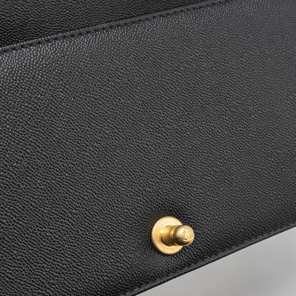 chanel-medium-boy-bag-limited-edition-caviar-black-ghw-microchip