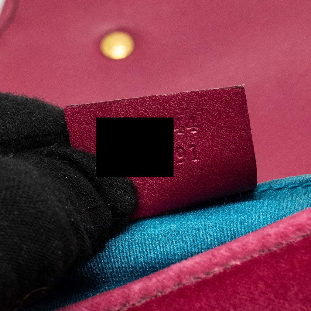 gucci-small-gg-marmont-shoulder-bag-velvet-pink-ghw-copy