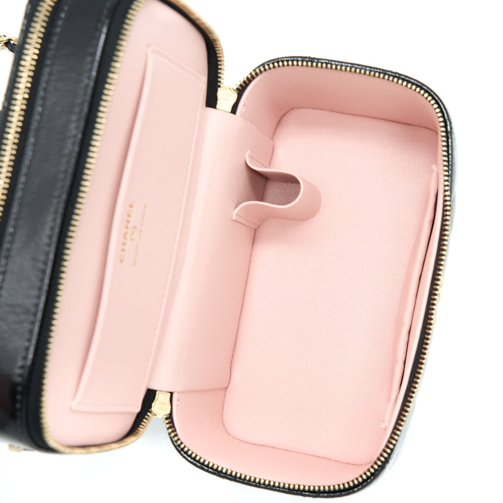 chanel-vanity-case-glazed-lambskin-black-lghw