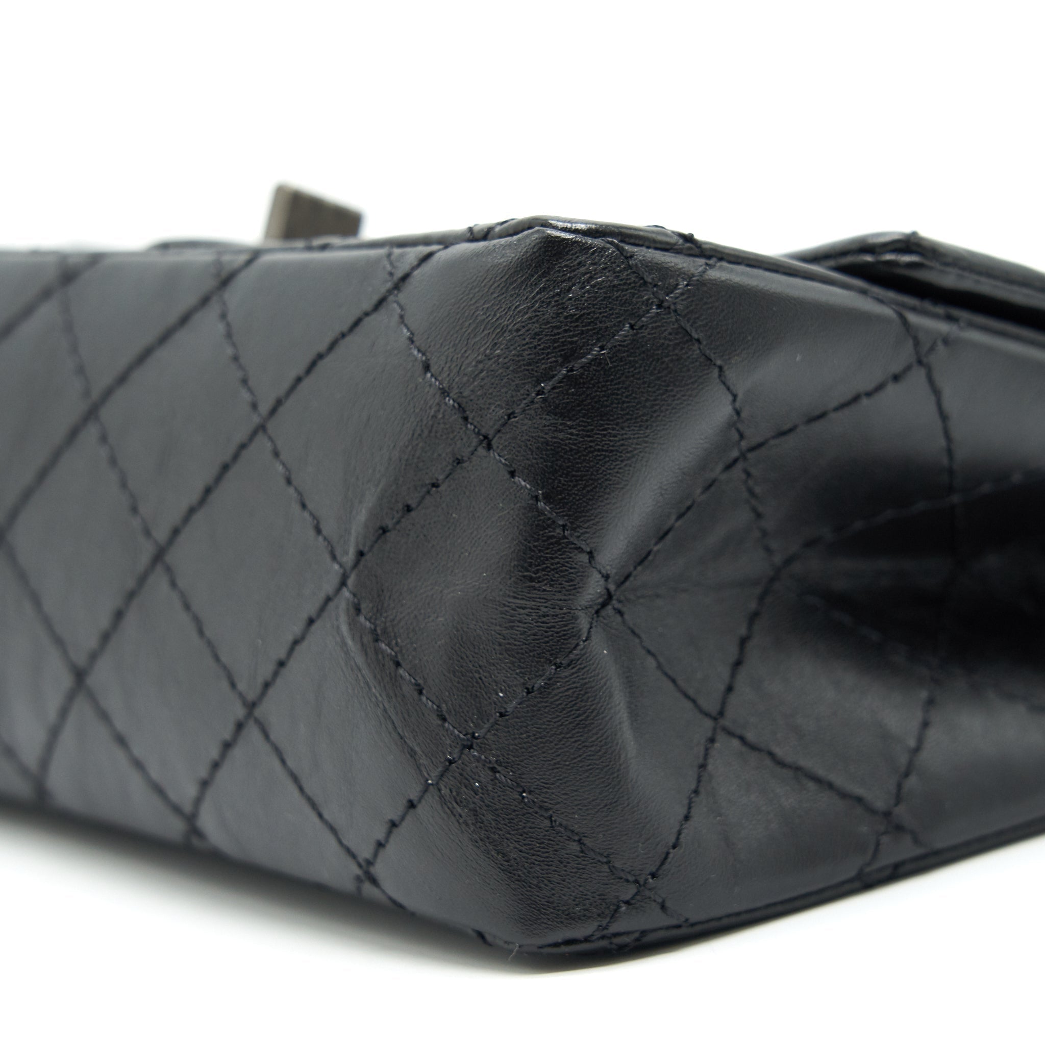 chanel-mini-2-55-reissue-flap-bag-black-with-ruthenium-hardware