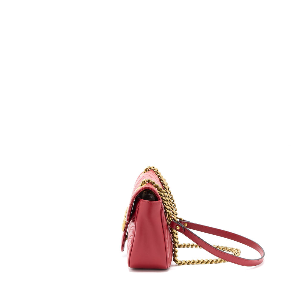 gucci-small-gg-marmont-matelasse-shoulder-bag-calfskin-red-ghw