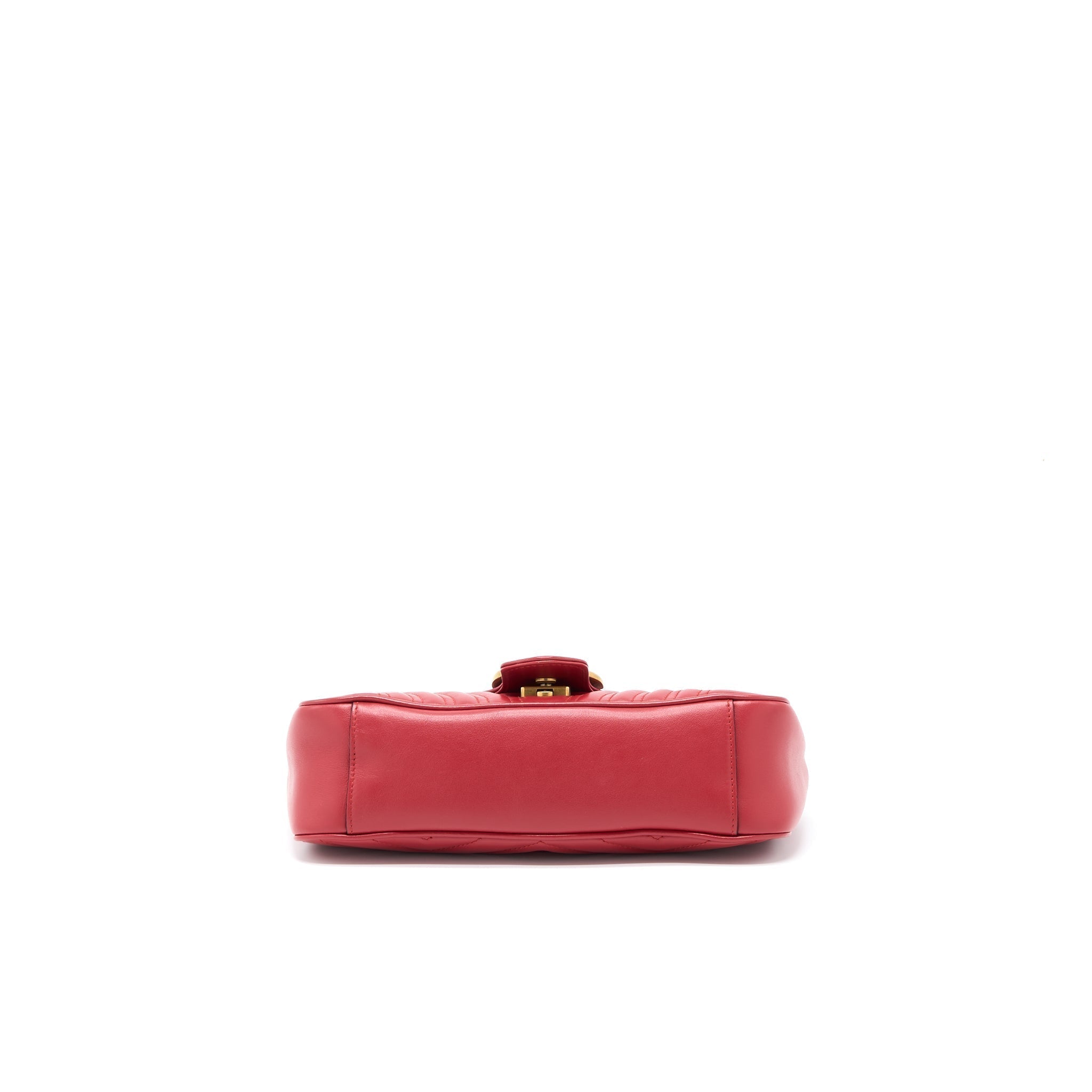 gucci-small-gg-marmont-matelasse-shoulder-bag-calfskin-red-ghw