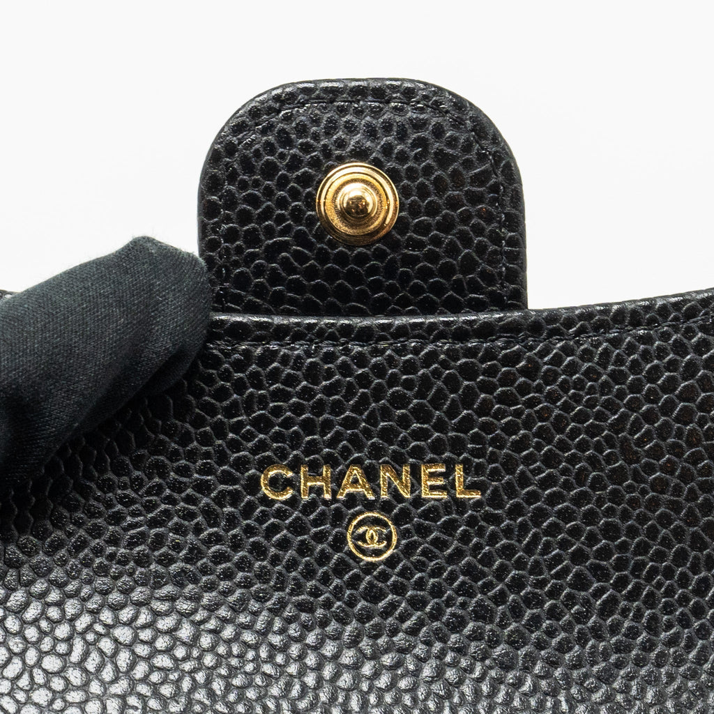chanel-classic-flap-card-holder-caviar-black-ghw-microchip-12
