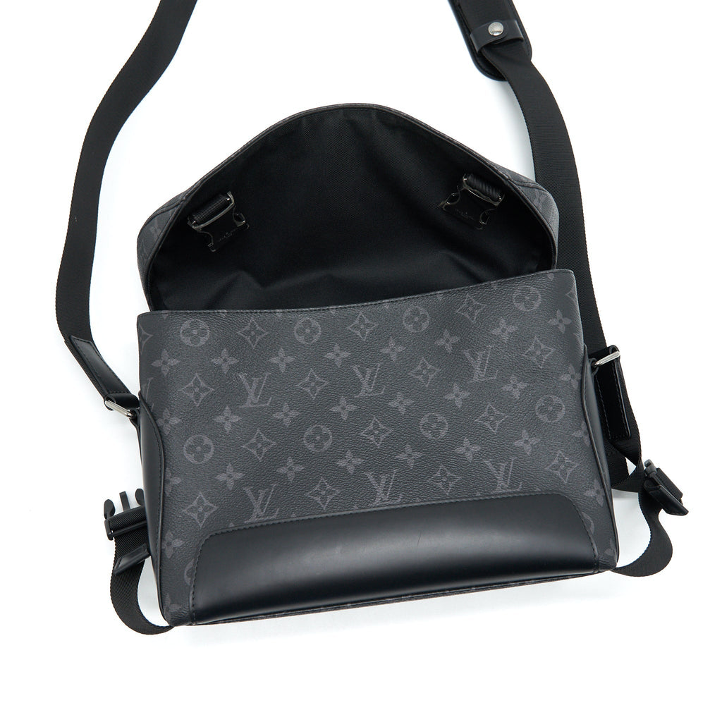 louis-vuitton-messenger-pm-voyager-monogram