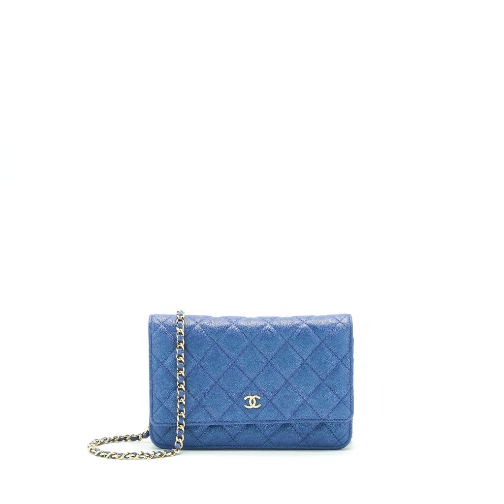 chanel-classic-wallet-on-chain-caviar-iridescent-blue-lghw