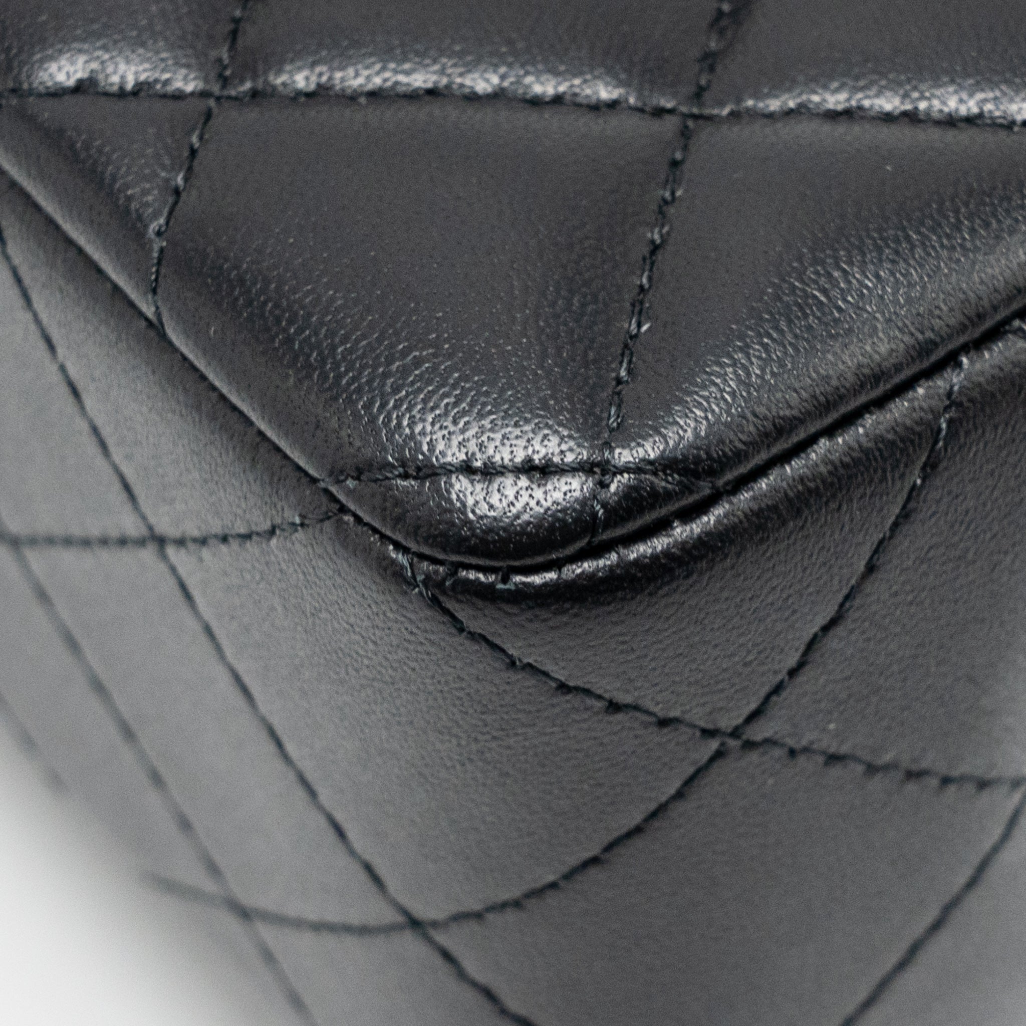 chanel-top-handle-mini-rectangular-flap-bag-lambskin-black-lghwmicrochip-4