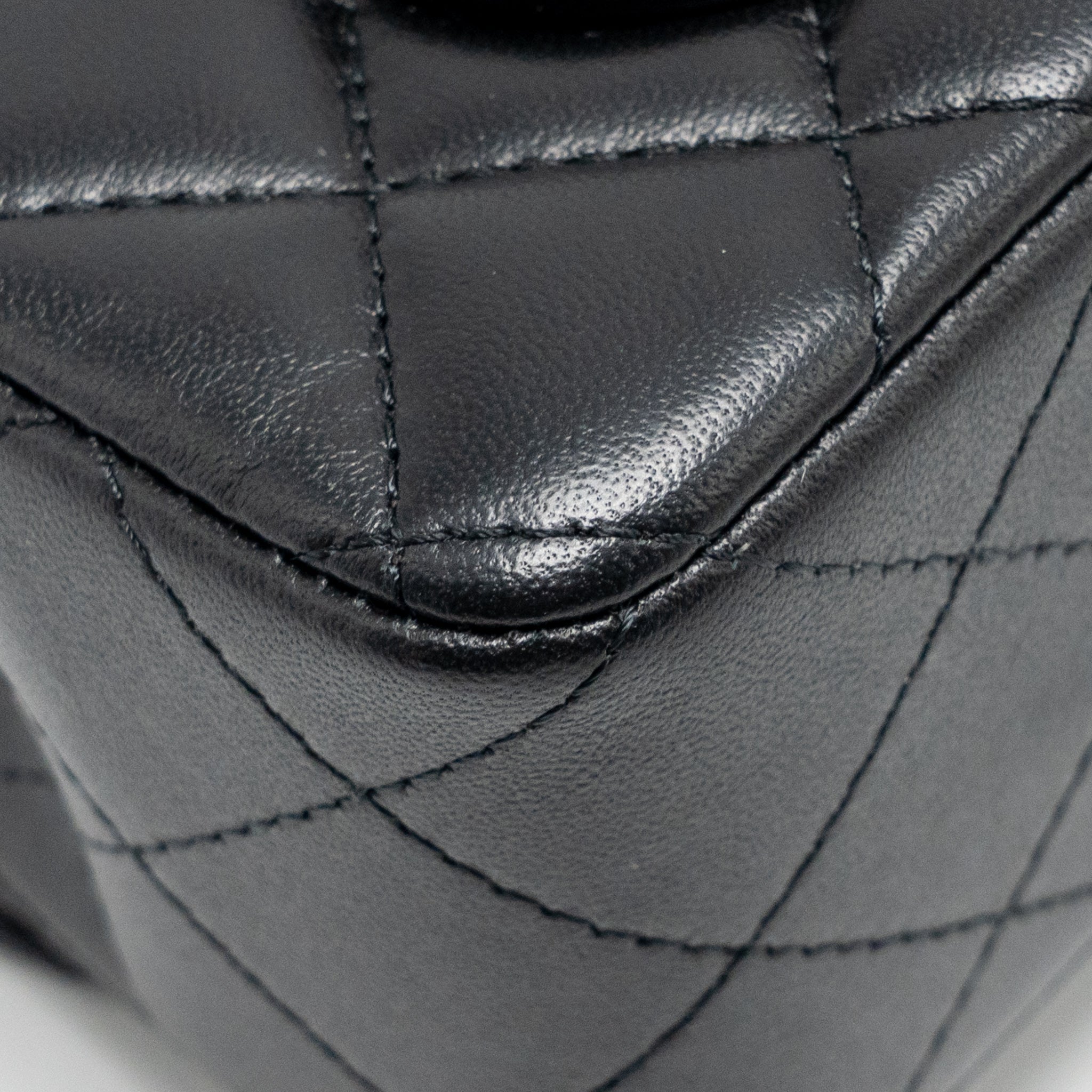 chanel-top-handle-mini-rectangular-flap-bag-lambskin-black-lghwmicrochip-4