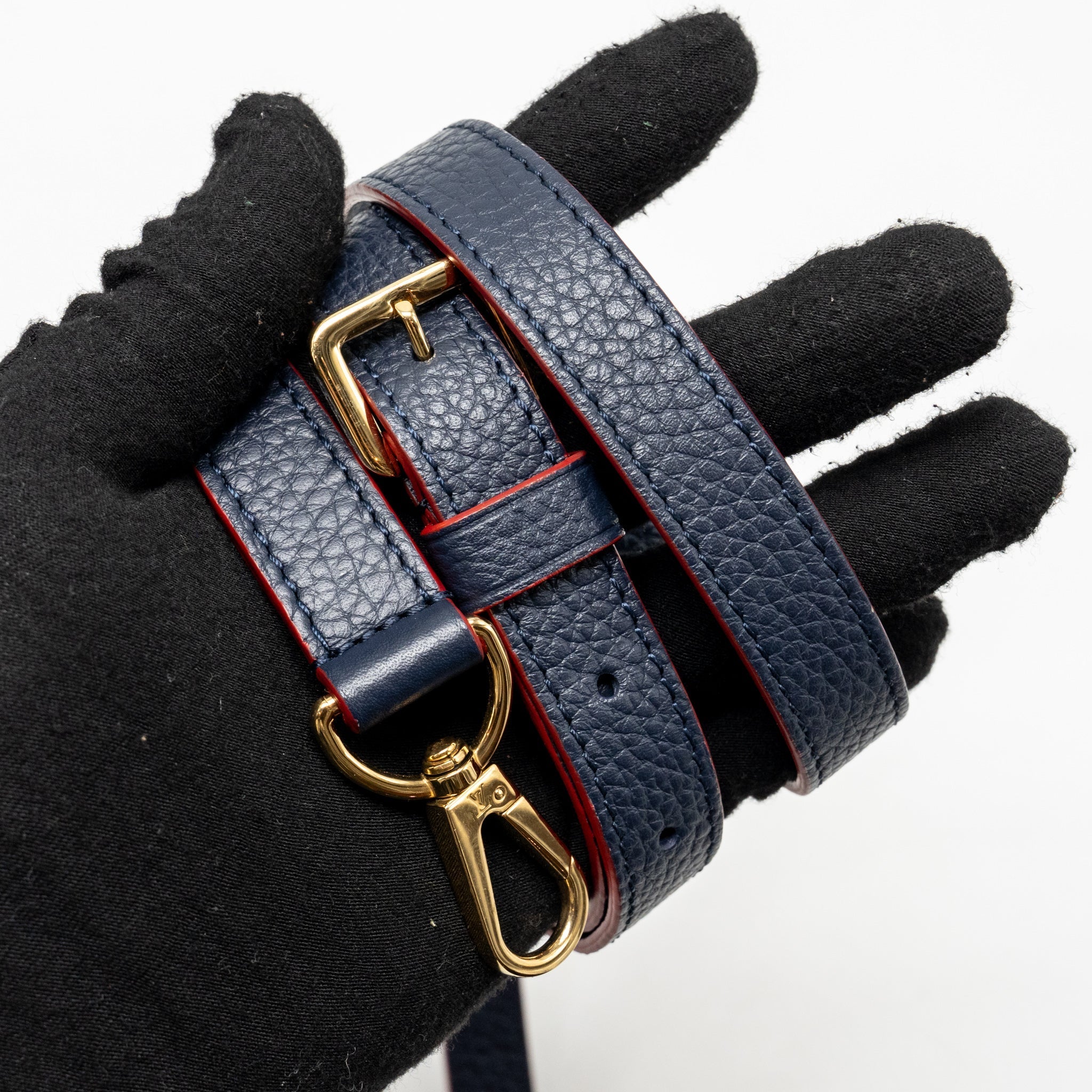 lv-capucines-black