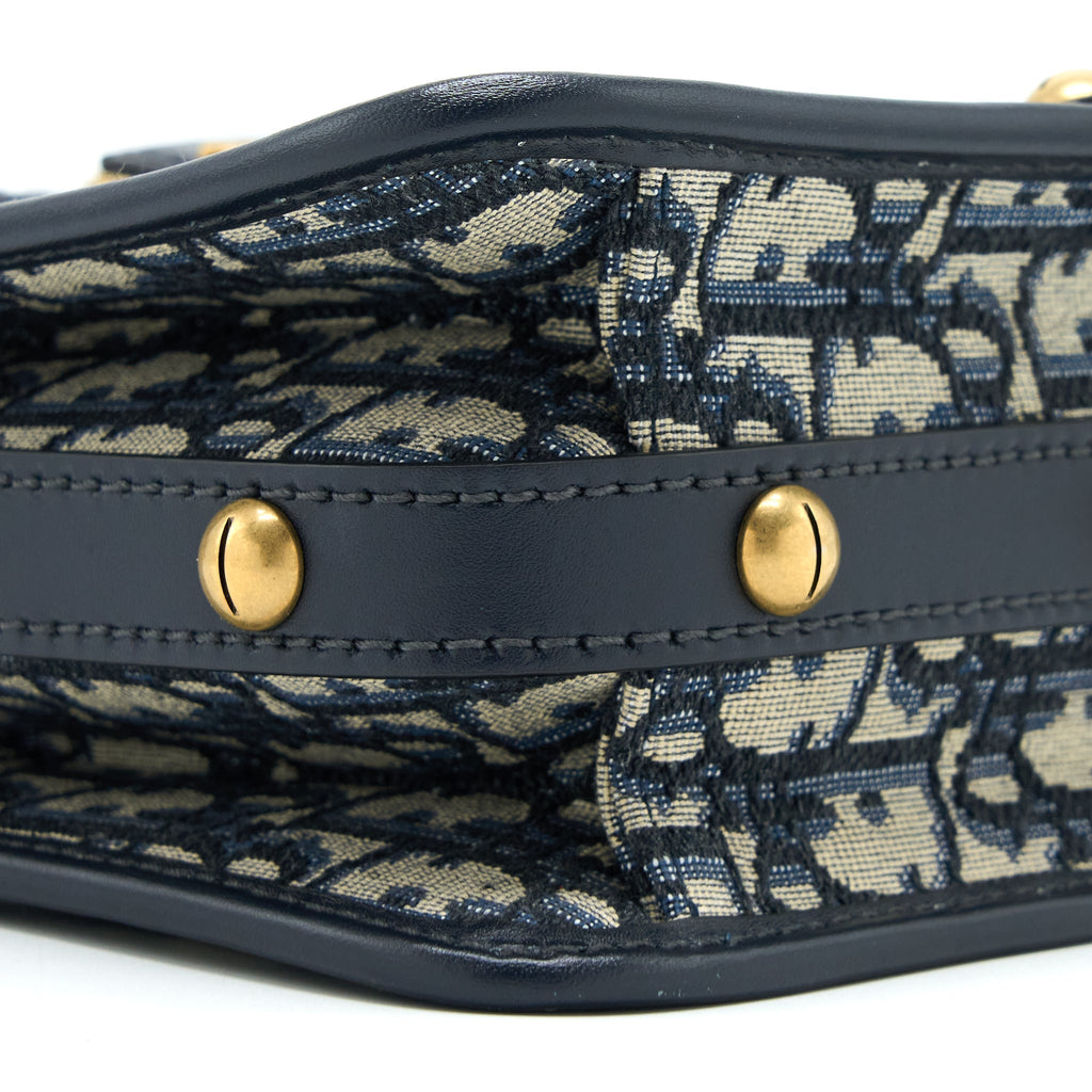 dior-addict-vertical-messenger-bag-oblique-canvas-blue-ghw