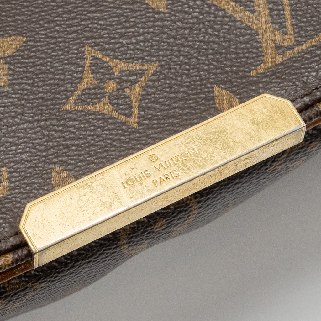 louis-vuitton-men-s-messenger-bag-monogram-ghw