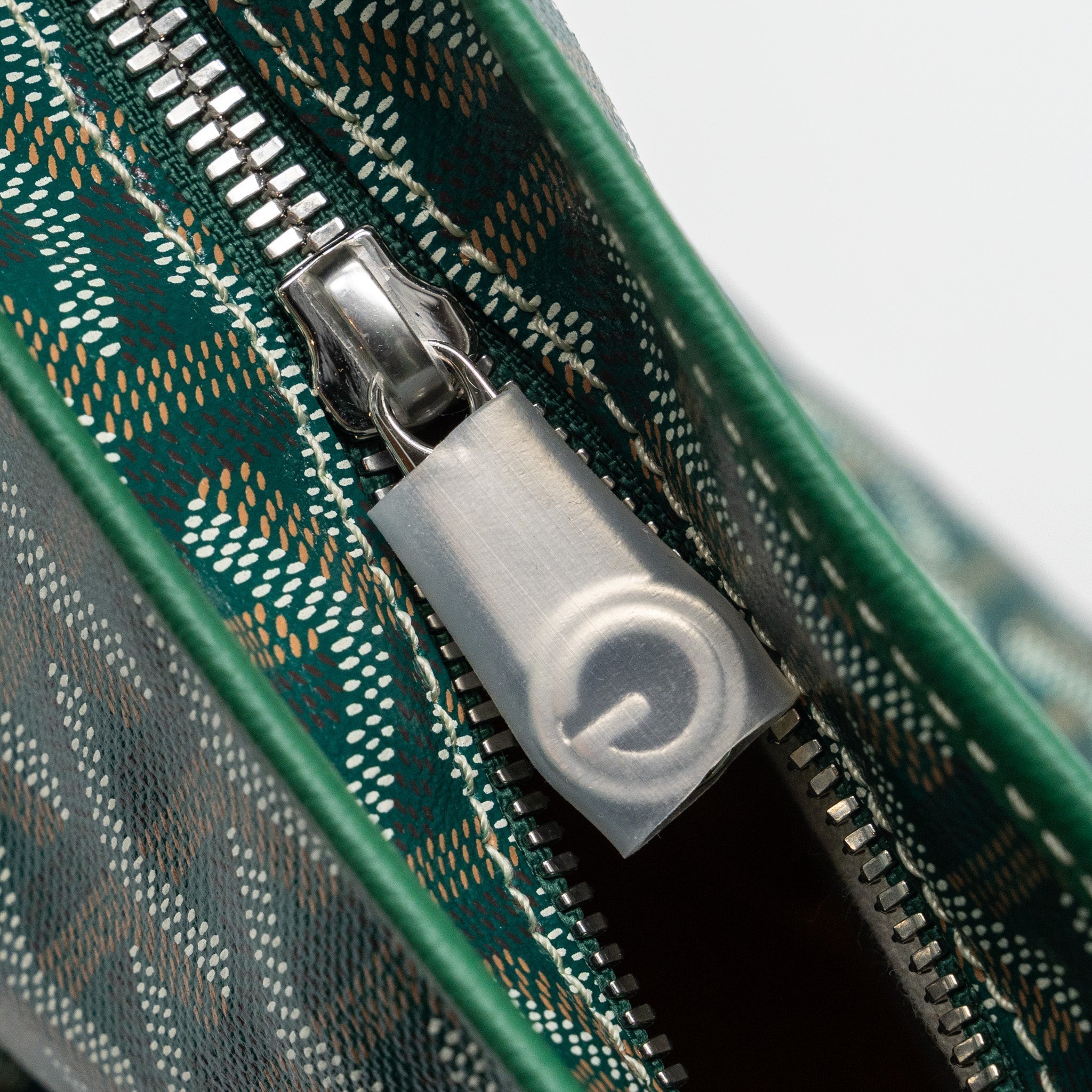 goyard-boheme-hobo-bag-canvas-calfskin-green-shw