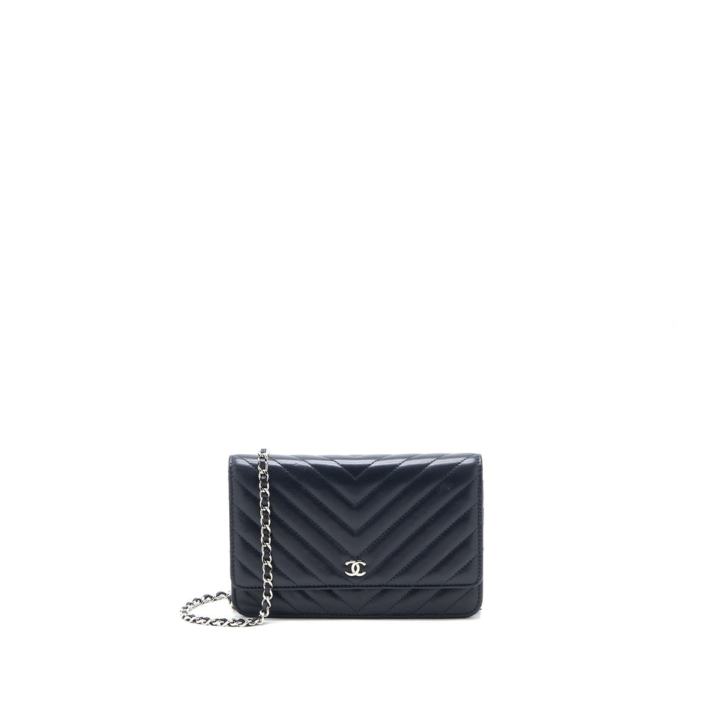 copy-of-chanel-wallet-on-chain-chevron-lambskin-navy-shw