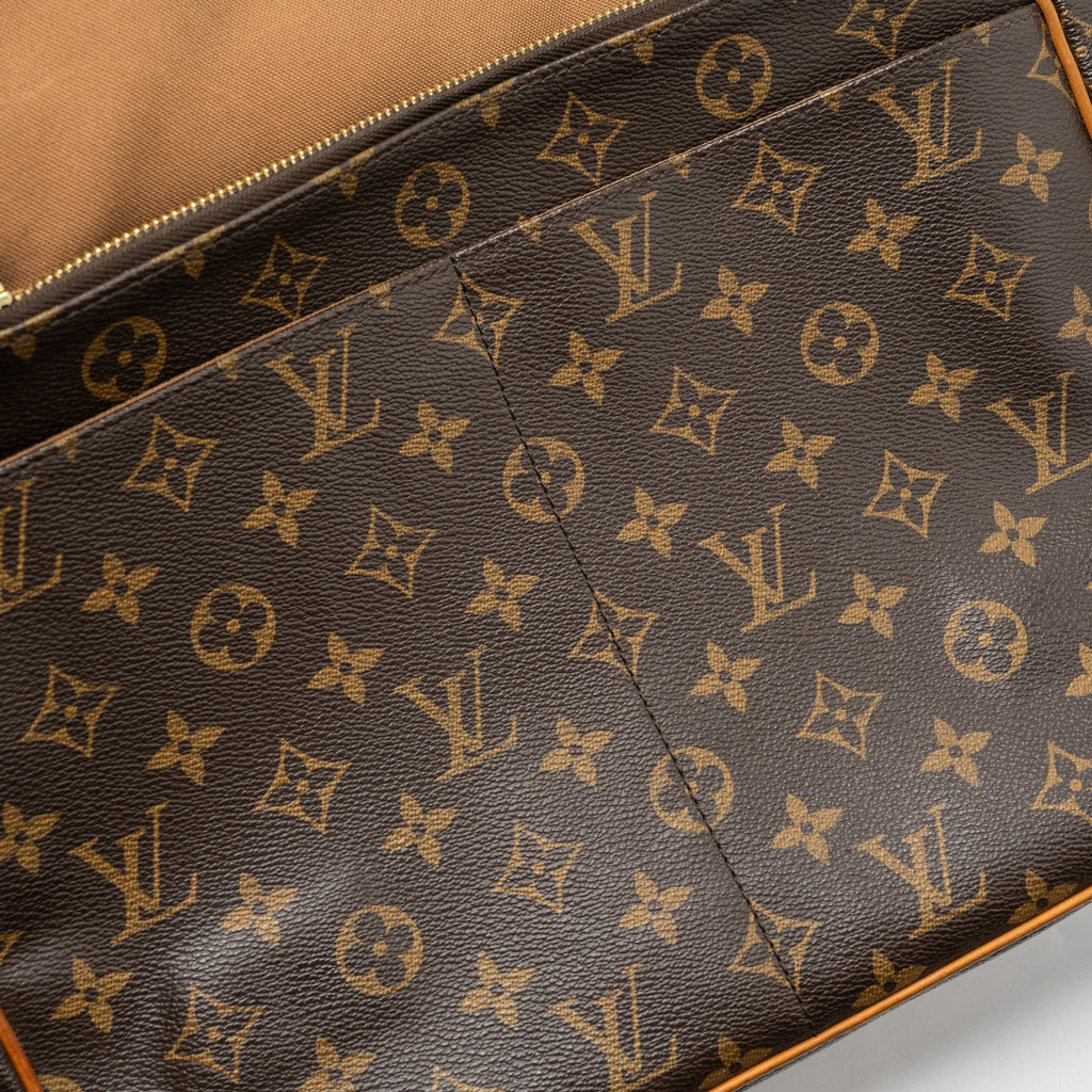 louis-vuitton-men-s-messenger-bag-monogram-ghw