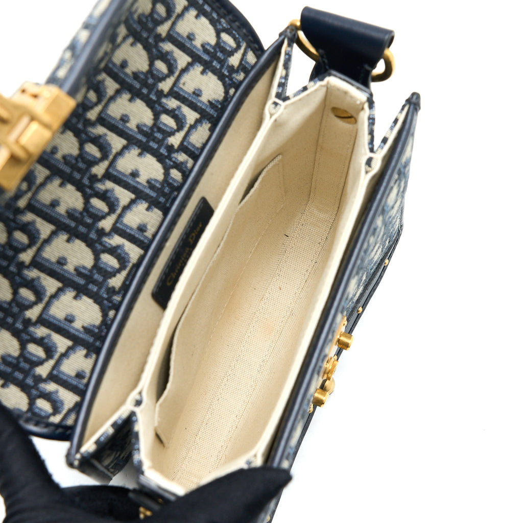 dior-addict-vertical-messenger-bag-oblique-canvas-blue-ghw