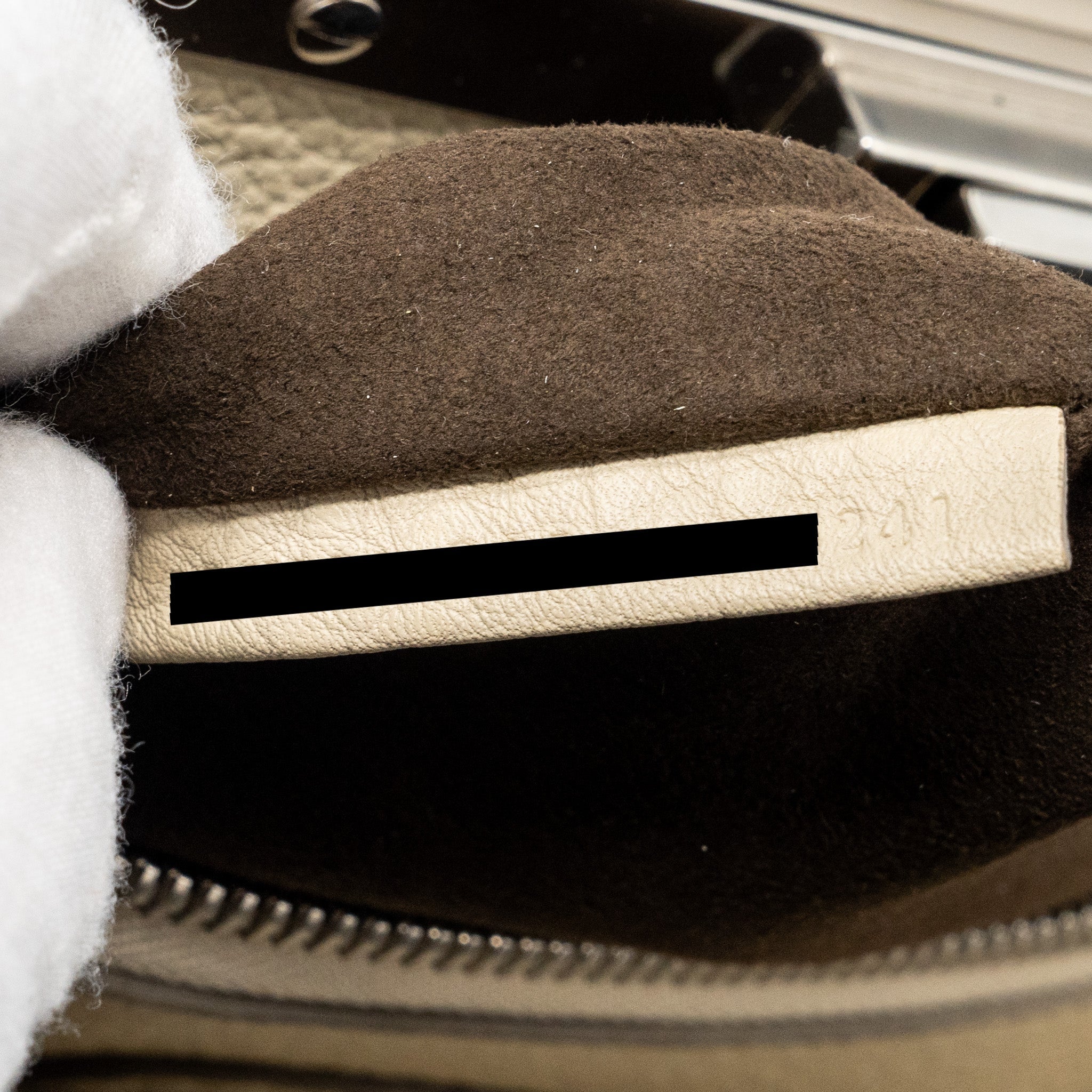 fendi-medium-peekaboo-bag-selleria-leather-black-shw