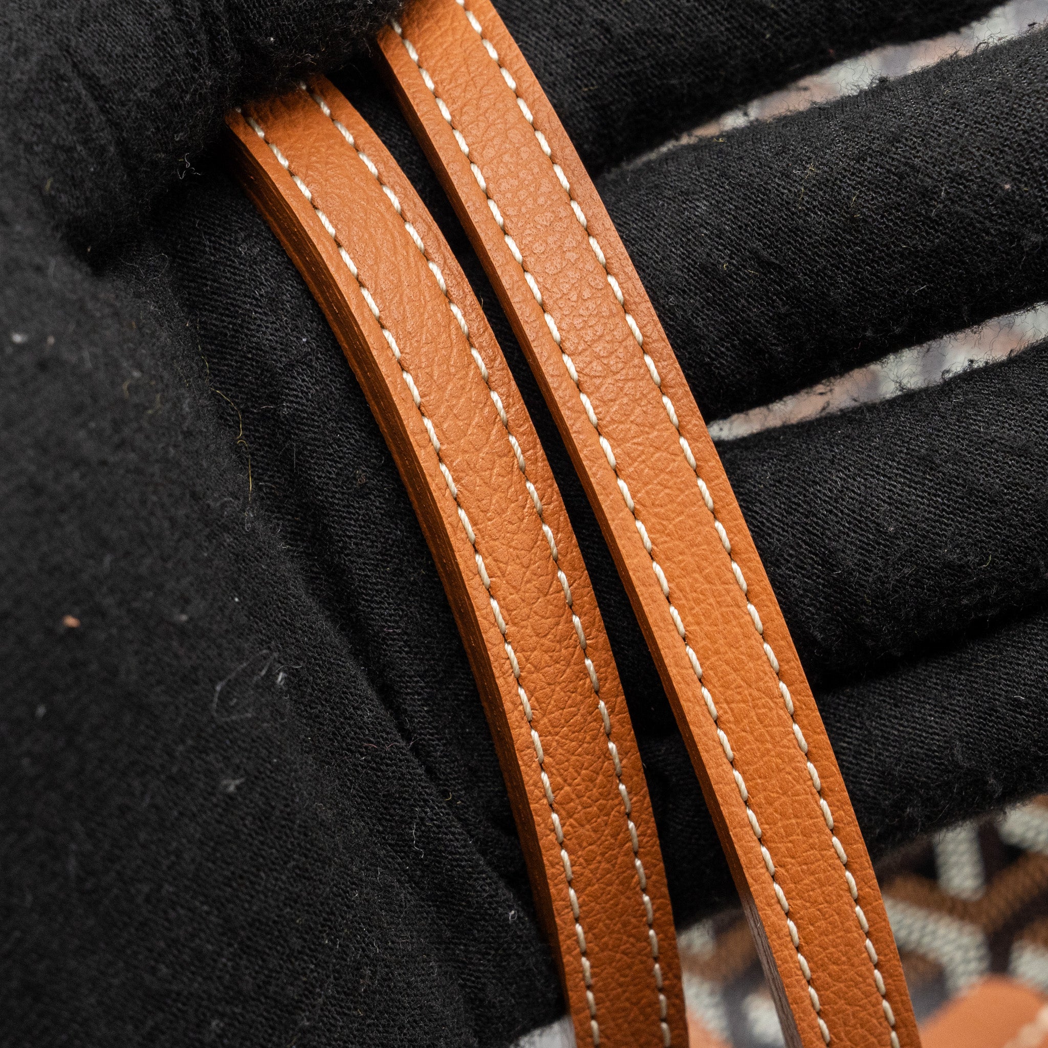 goyard-artois-pm-bag-canvas-calfskin-black-tan-shw