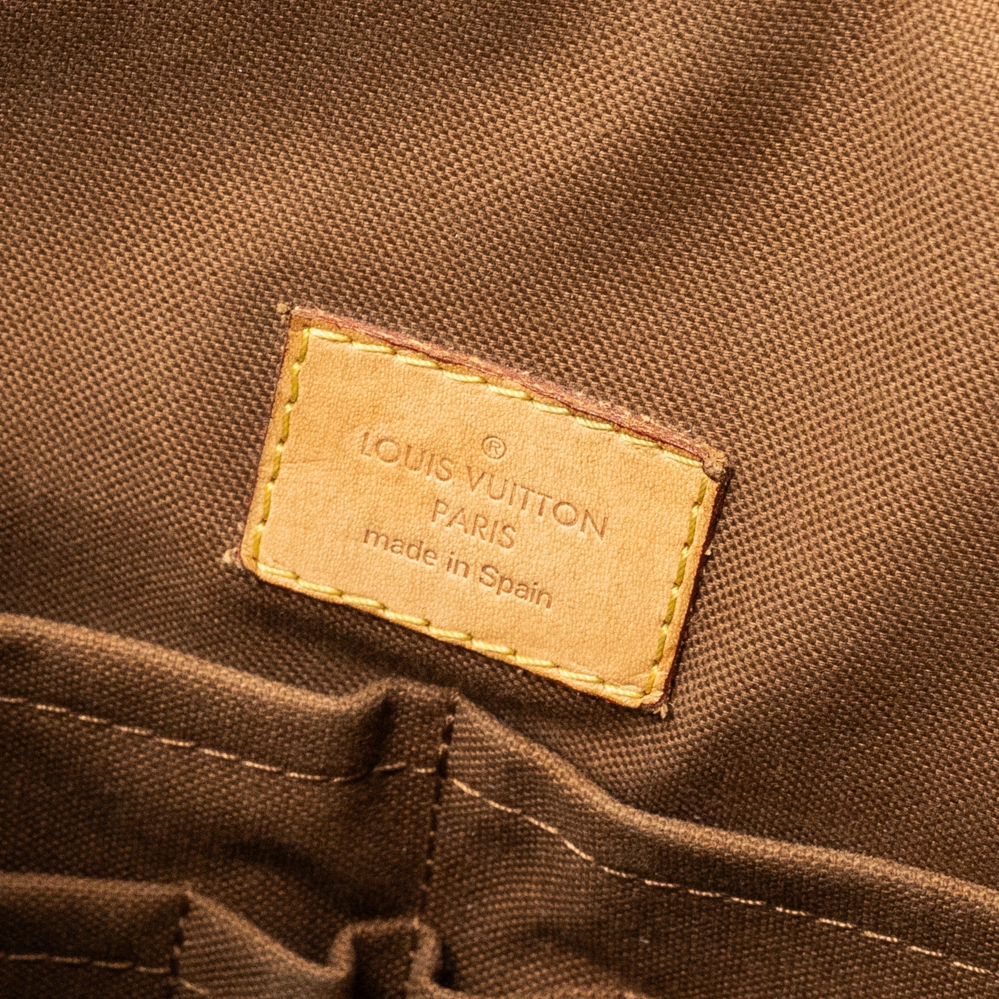 louis-vuitton-men-s-messenger-bag-monogram-ghw