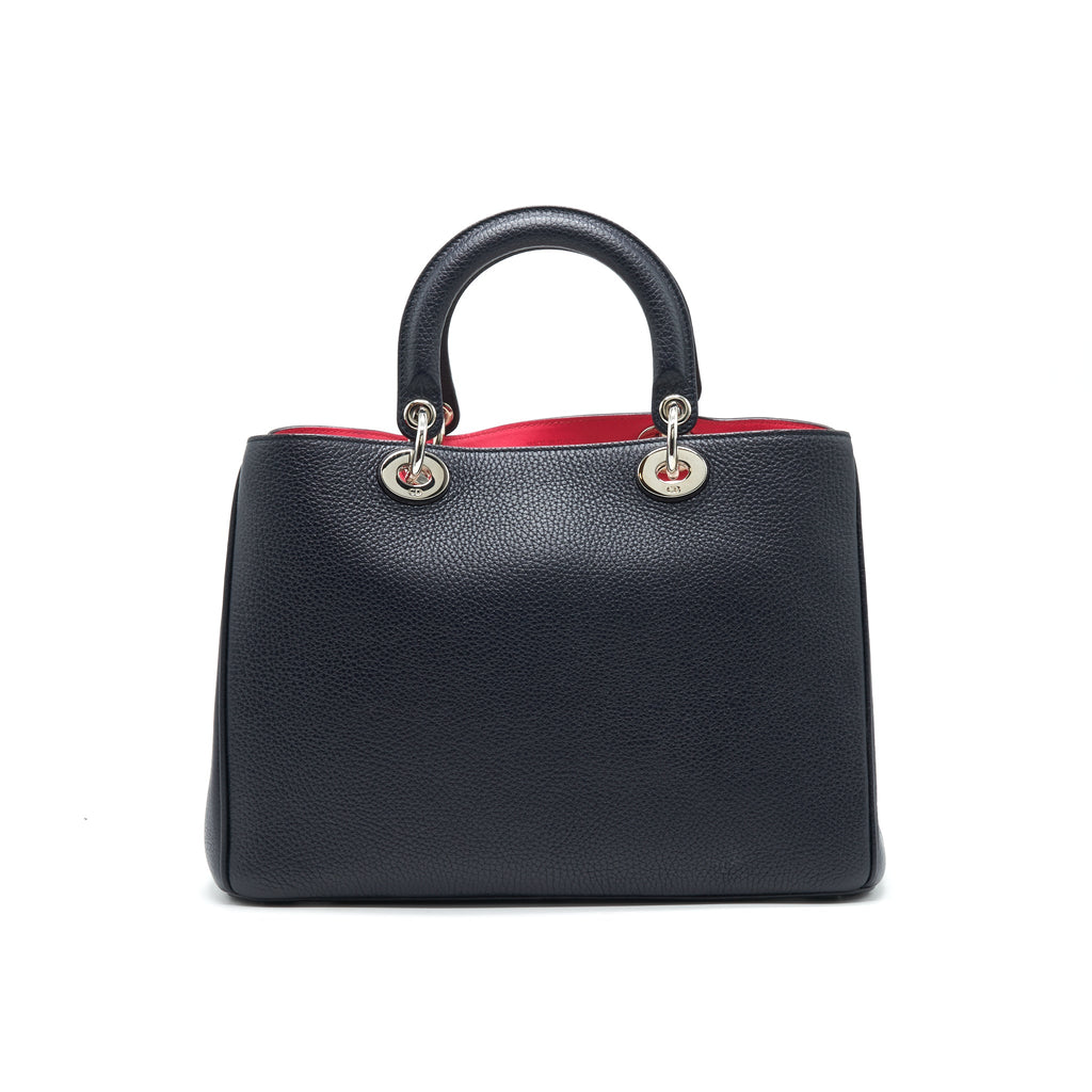 christian-dior-medium-diorissimo-tote-bag-black-grained-leather-shw