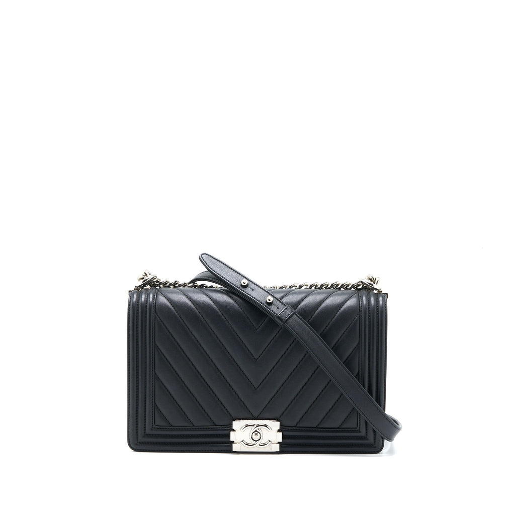 chanel-new-medium-boy-bag-chevron-lambskin-black-shw