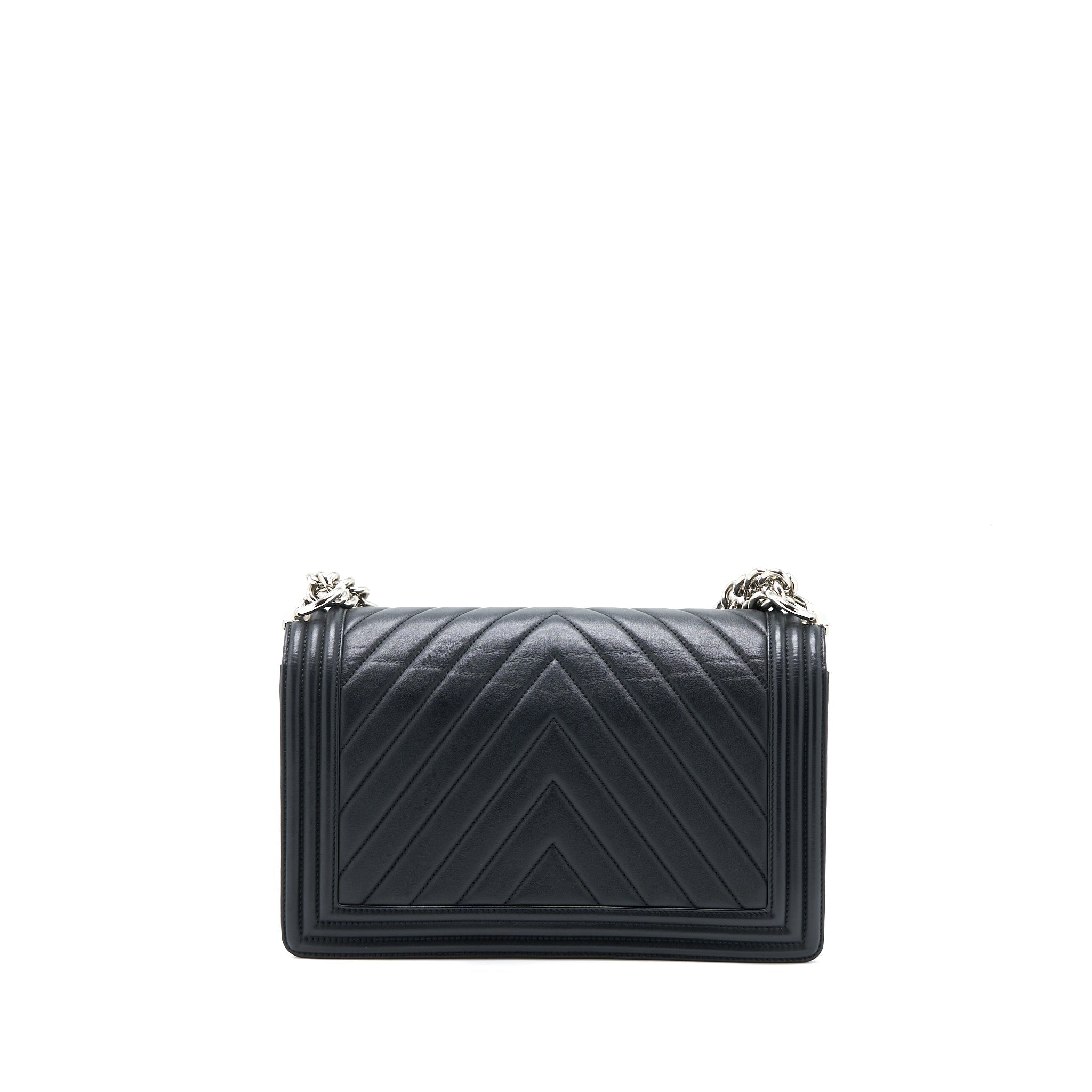 chanel-new-medium-boy-bag-chevron-lambskin-black-shw