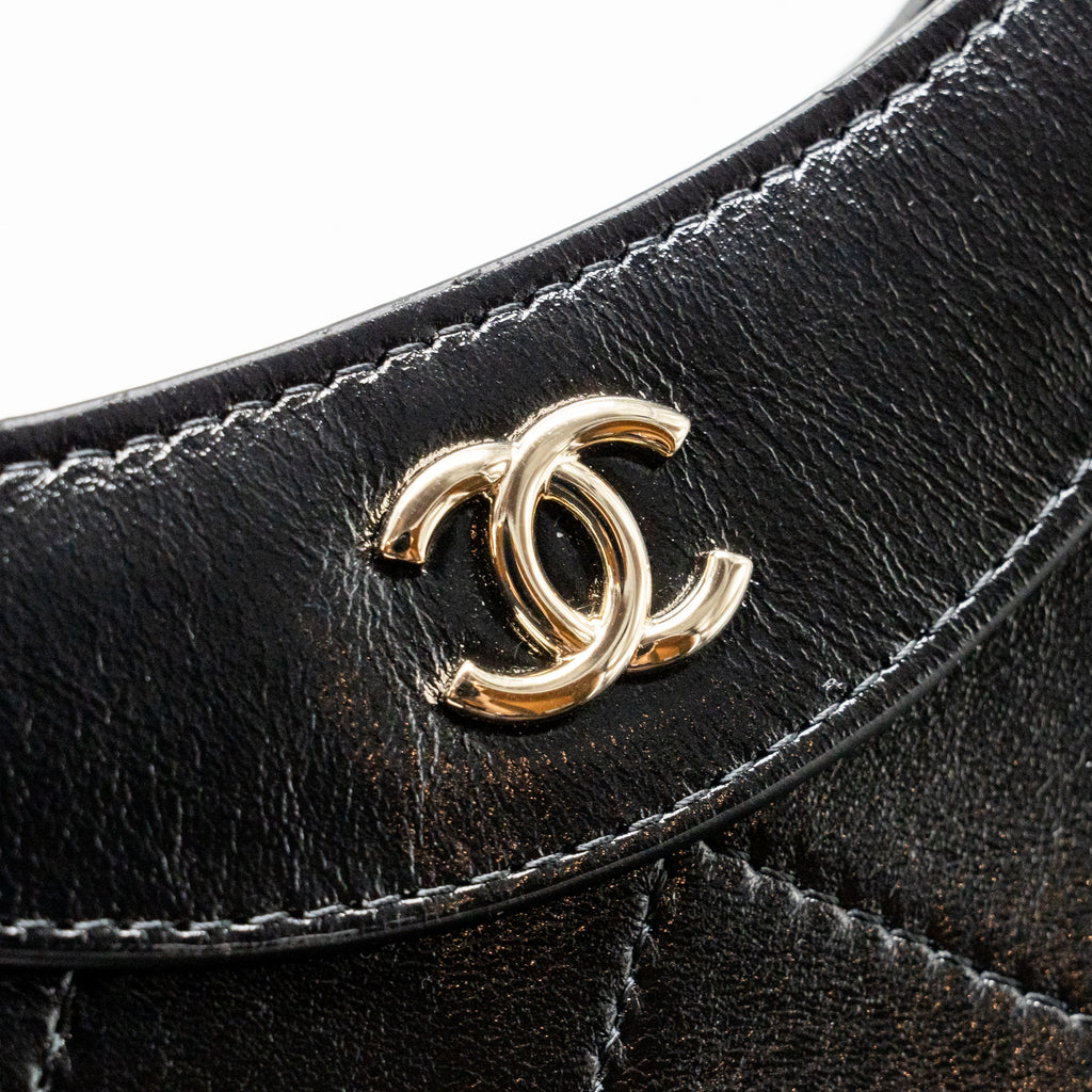 chanel-24c-mini-31-clutch-with-chain-shiny-calfskin-black-lghw-microchip-copy-1