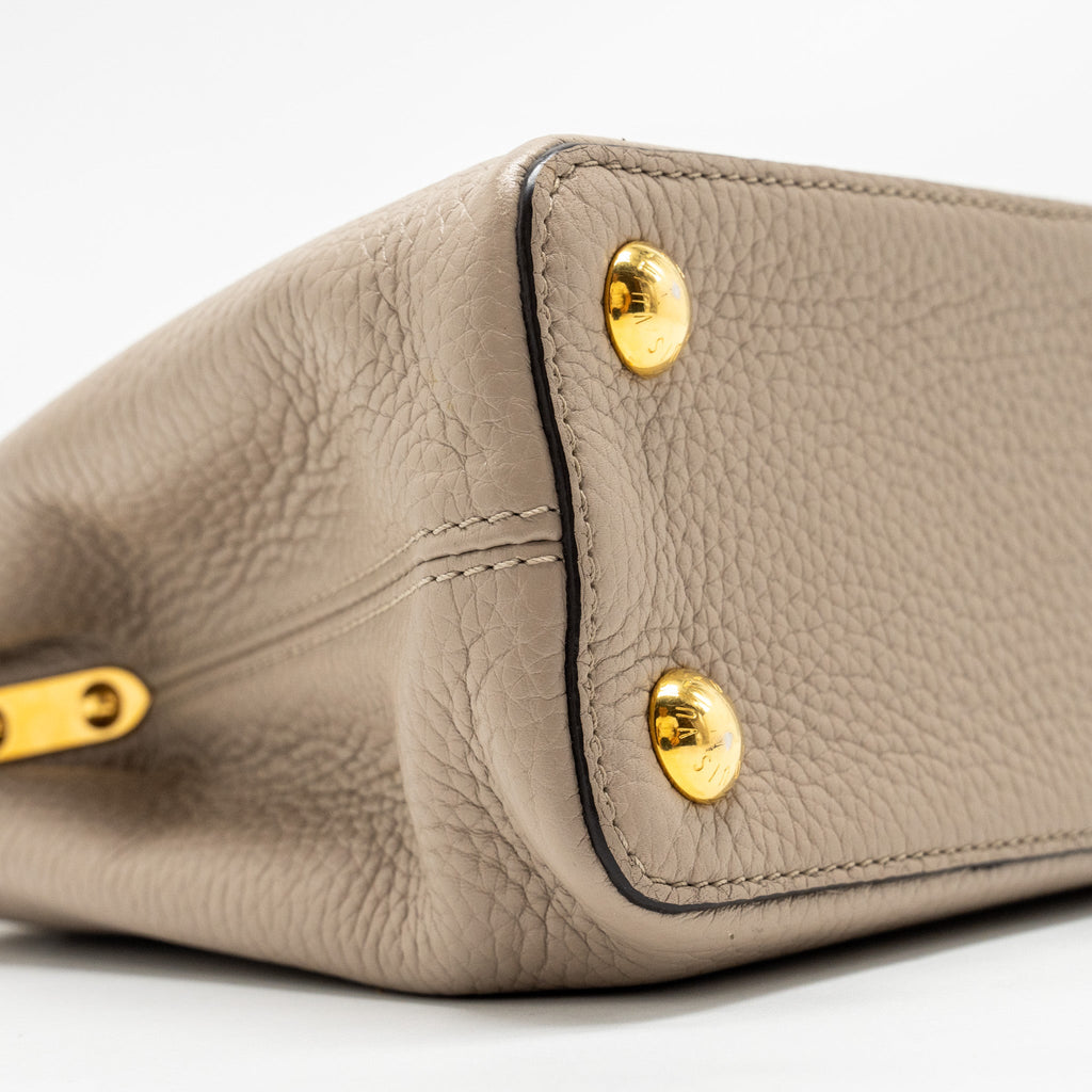 louis-vuitton-capucines-bb-taurillon-light-grey-ghw