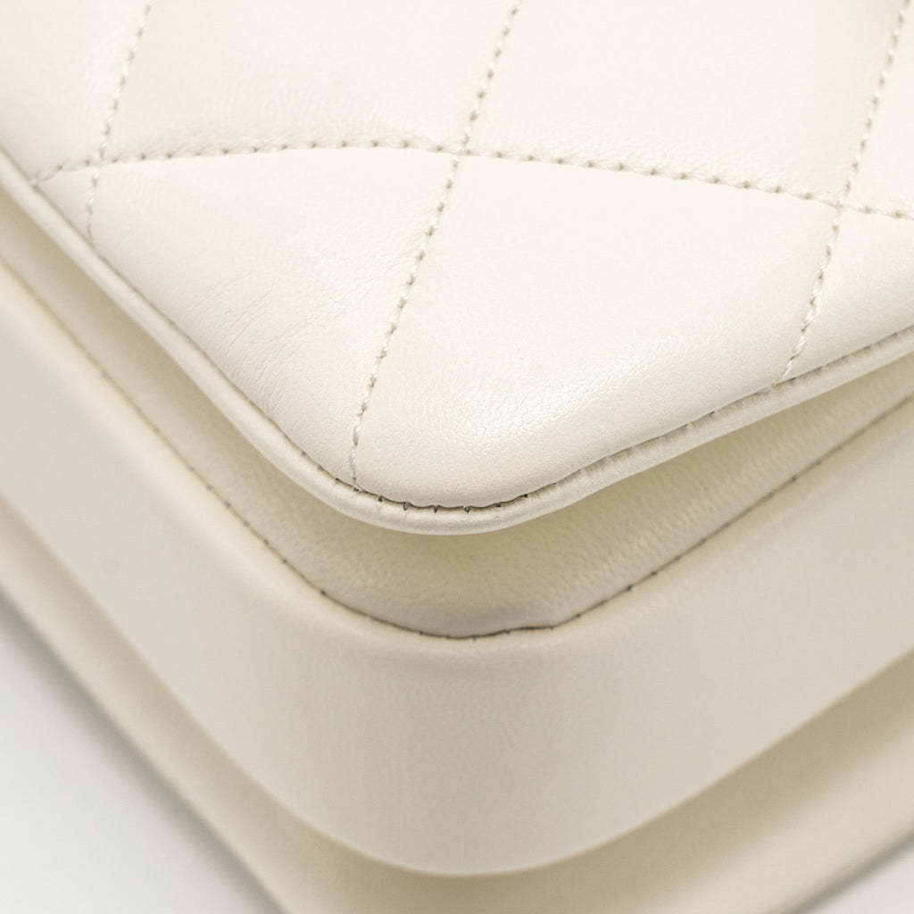chanel-top-handle-trendy-cc-flap-bag-lambskin-white-rghwmicrochip