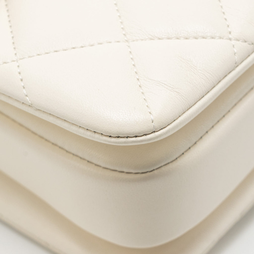 chanel-top-handle-trendy-cc-flap-bag-lambskin-white-rghwmicrochip