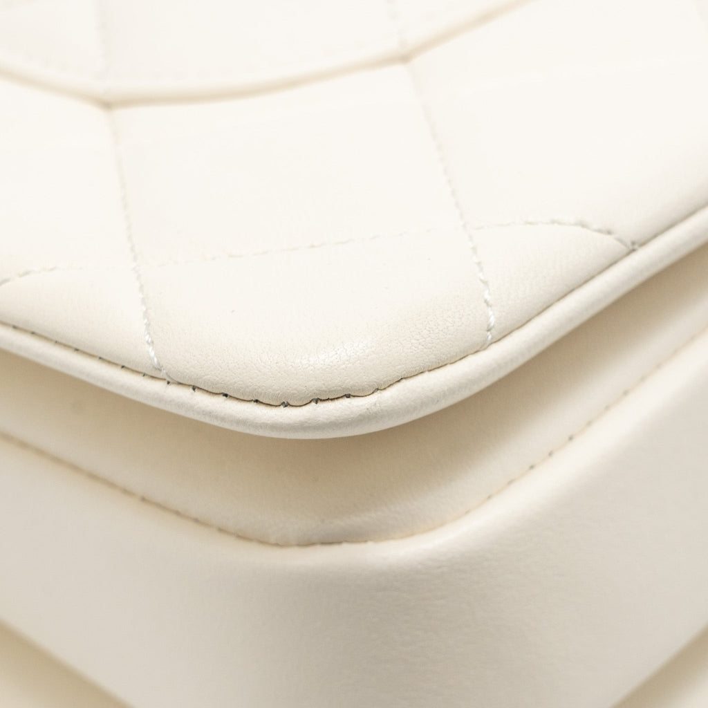 chanel-top-handle-trendy-cc-flap-bag-lambskin-white-rghwmicrochip