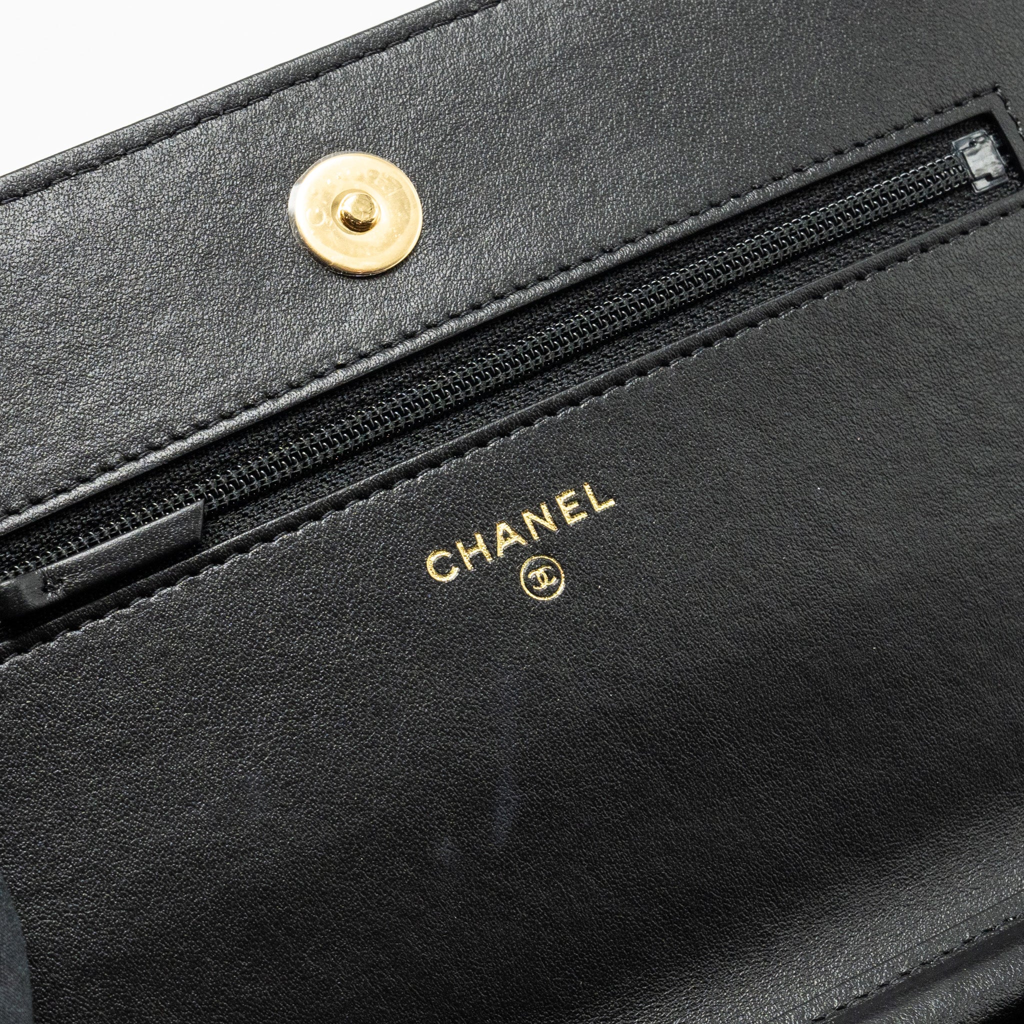 chanel-quilted-wallet-on-chain-shiny-calfskin-black-ghw-microchip-copy